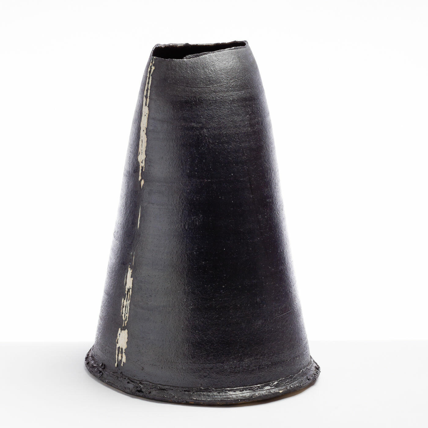 Conical Vessel DK226Y97