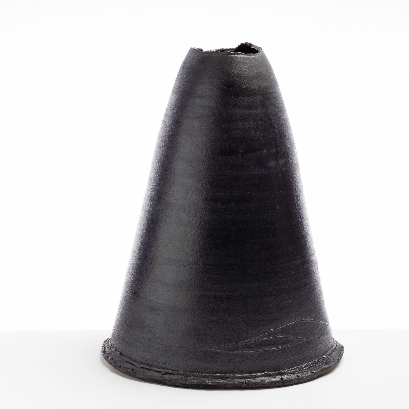 Conical Vessel DK226Y97