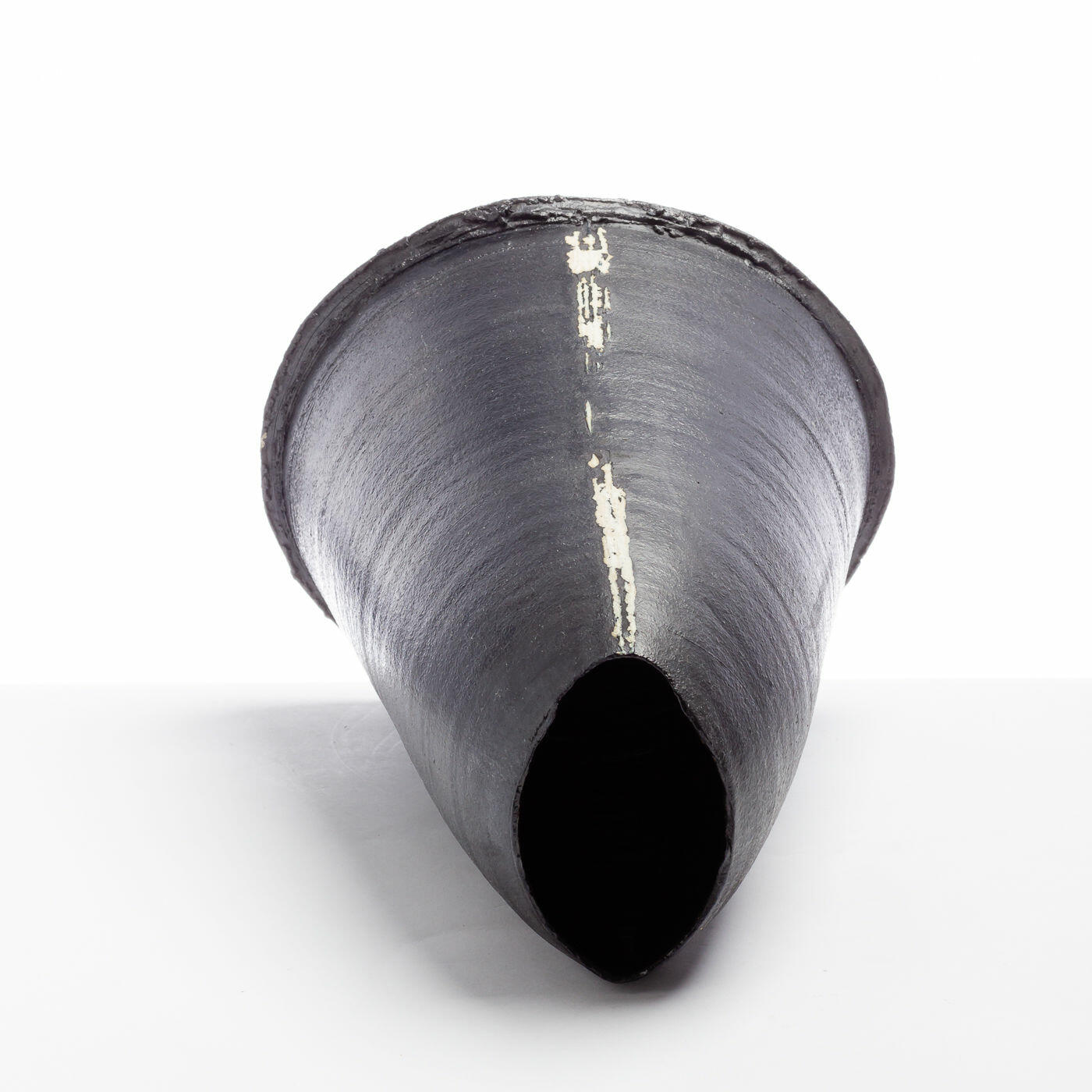 Conical Vessel DK226Y97