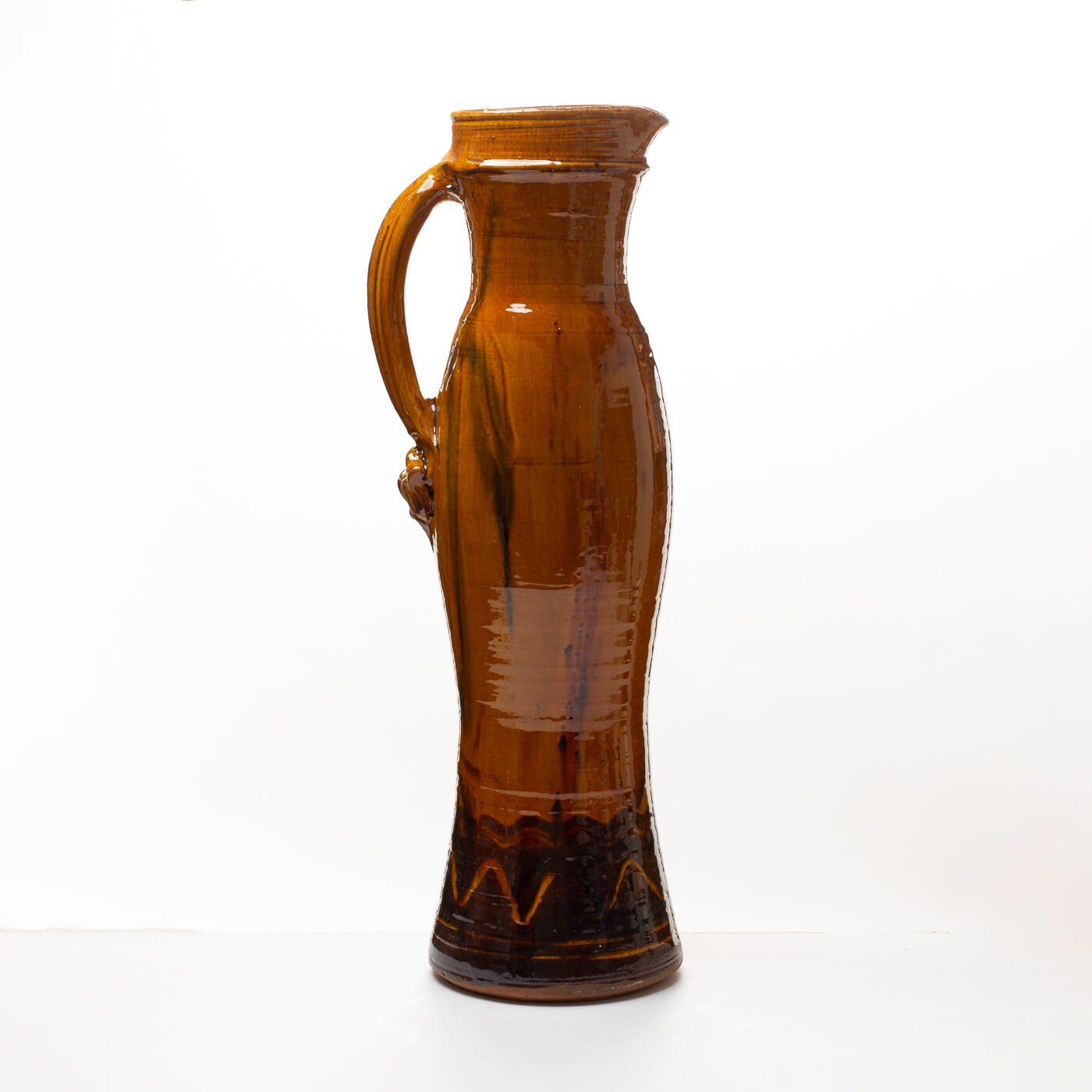 tall jug CB151Y356