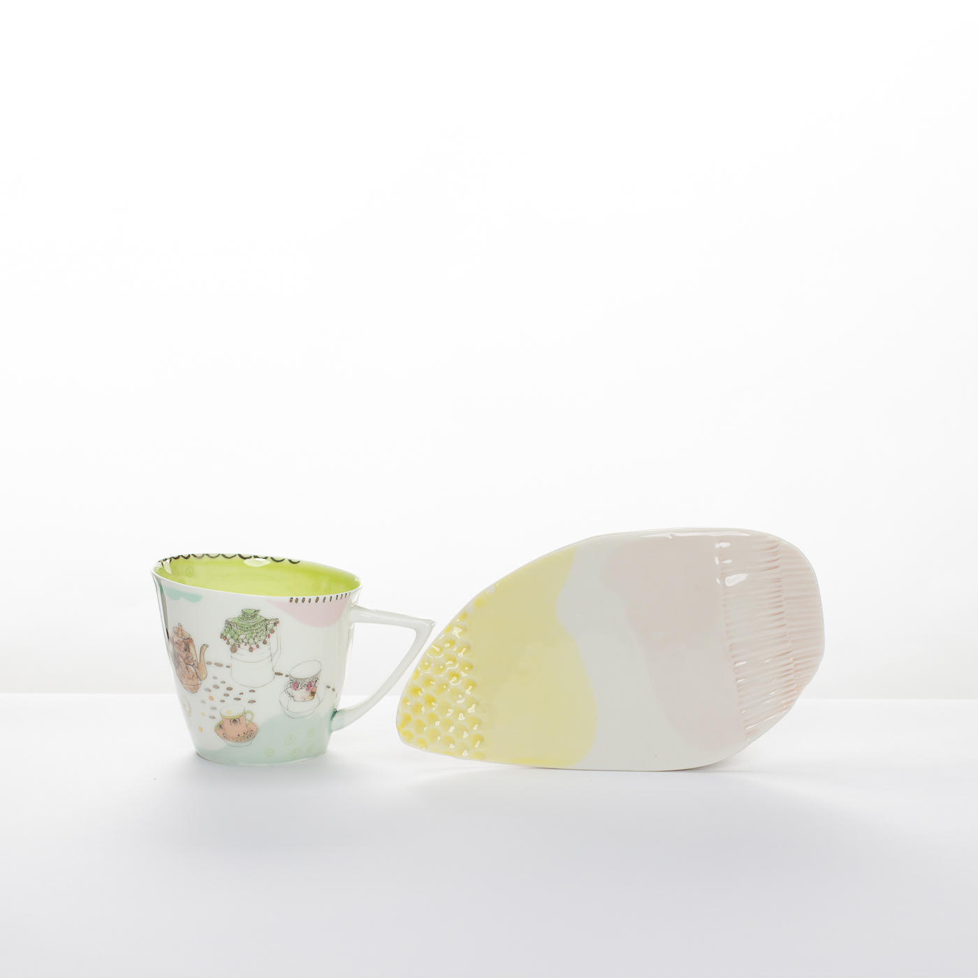 Cup and tray LD328Y123