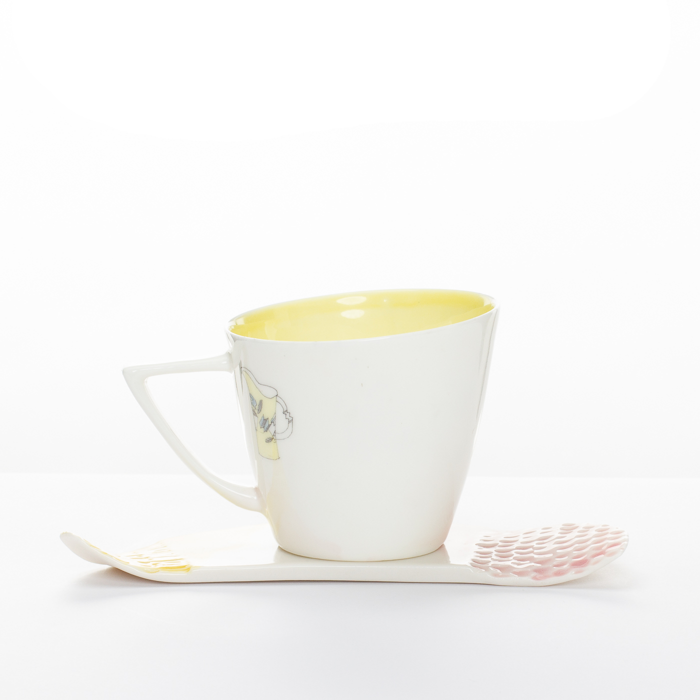 Cup and tray LD328Y141