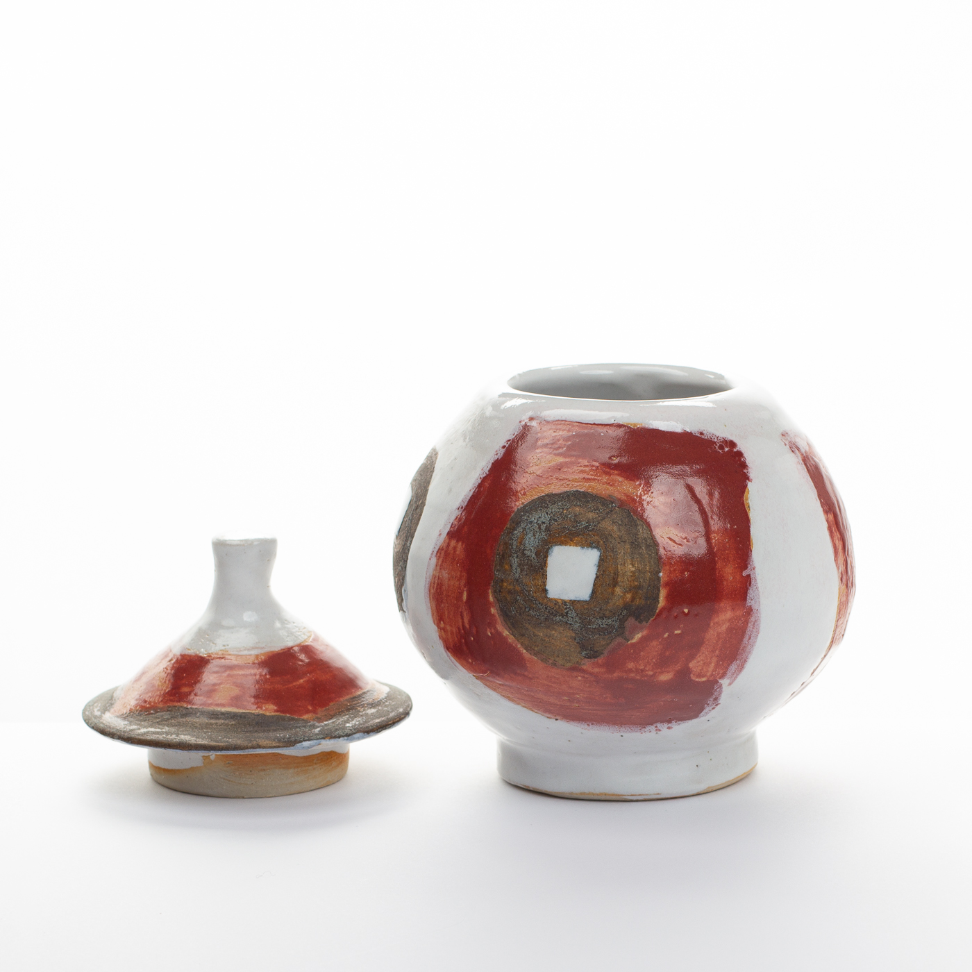 lidded vessel CW406Y279