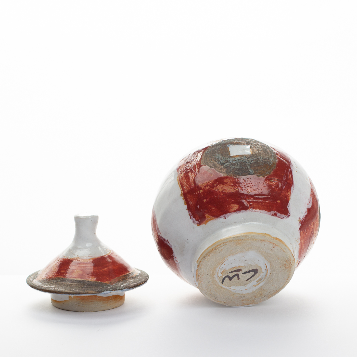 lidded vessel CW406Y279