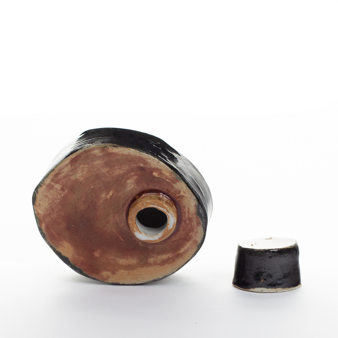 lidded vessel CW406Y289