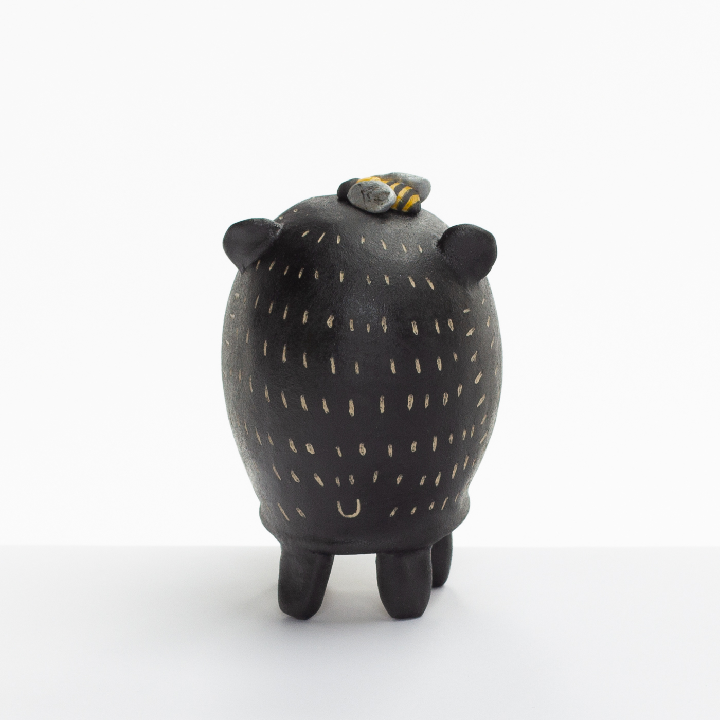 bear has five thoughts MT509Y72