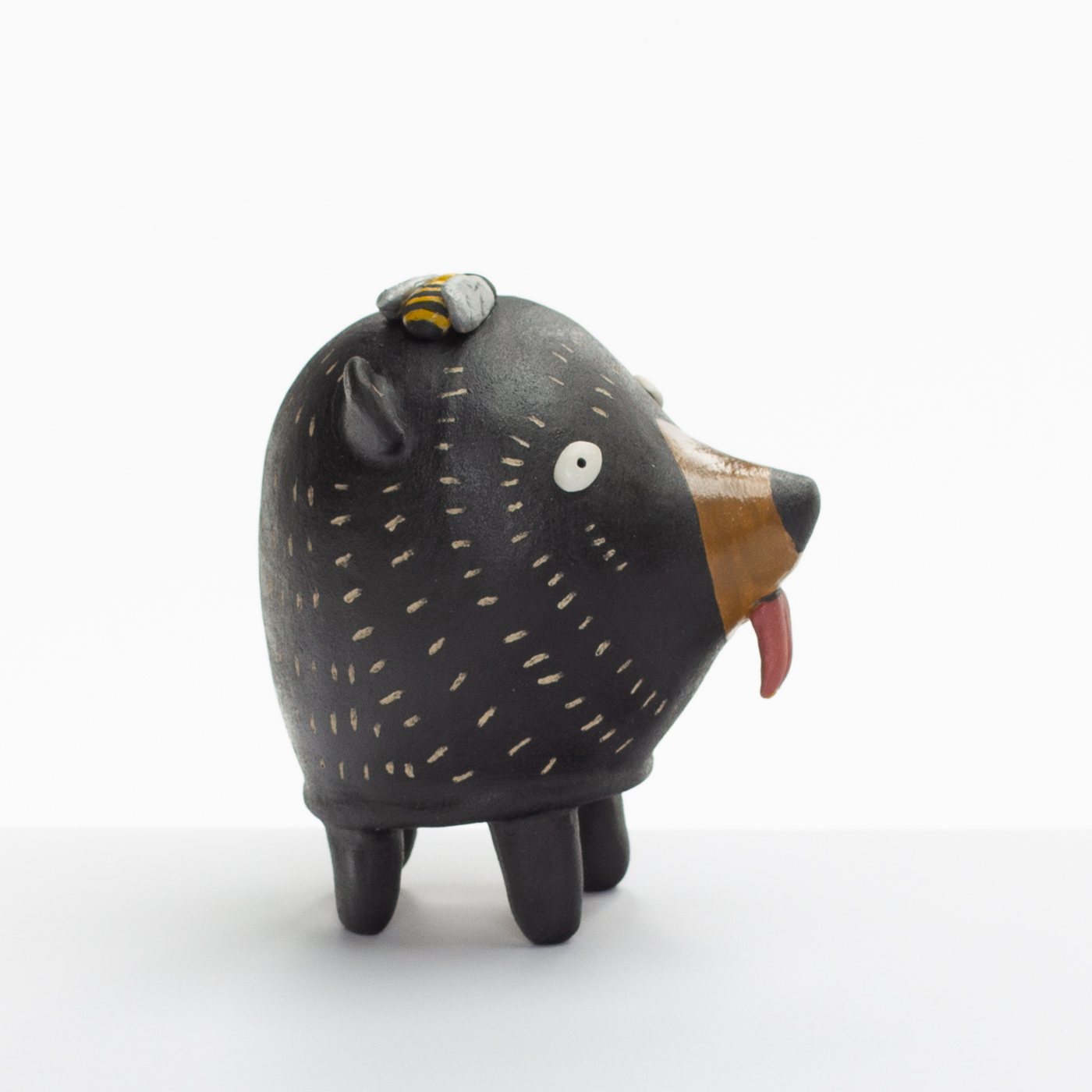 bear has five thoughts MT509Y72