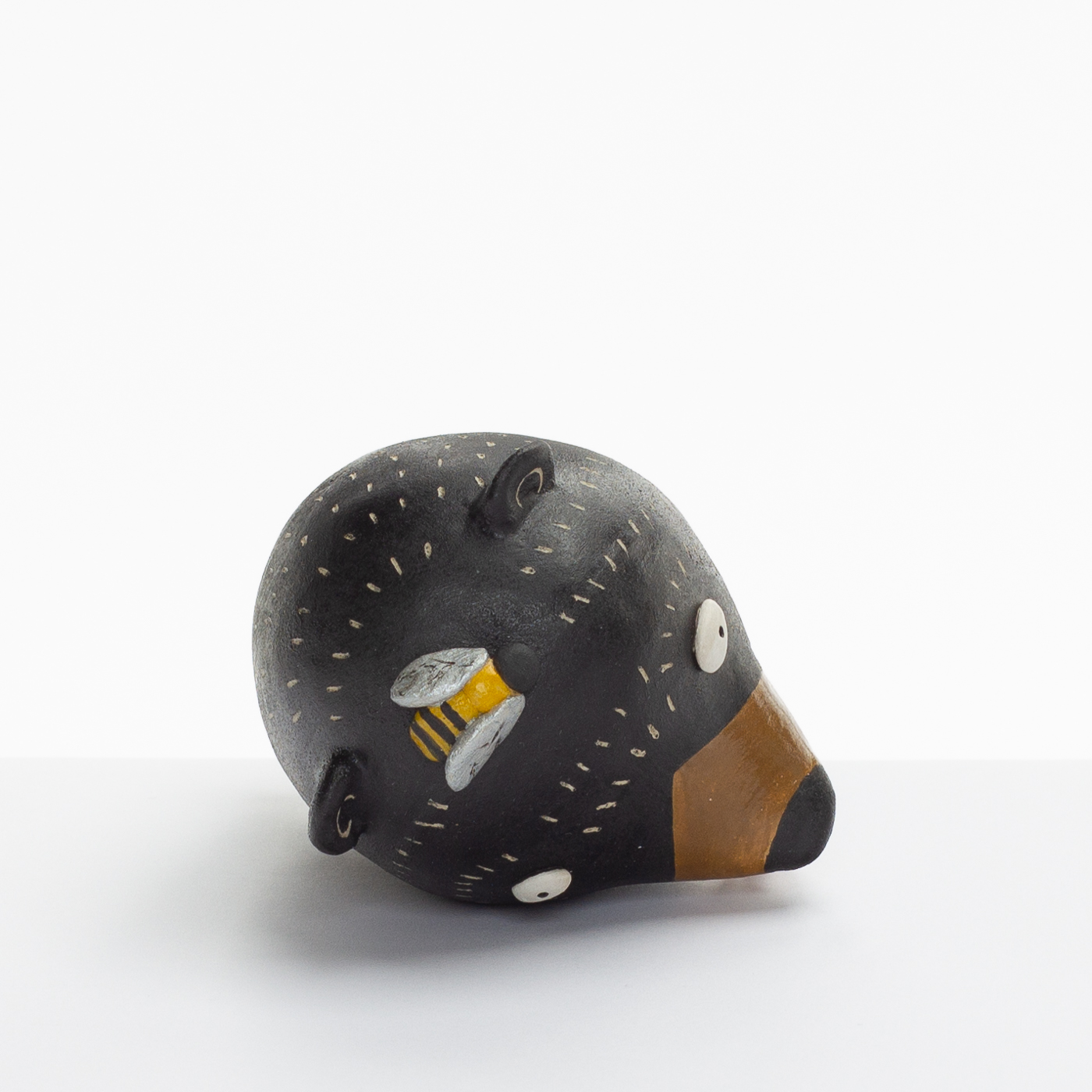 bear has five thoughts MT509Y72