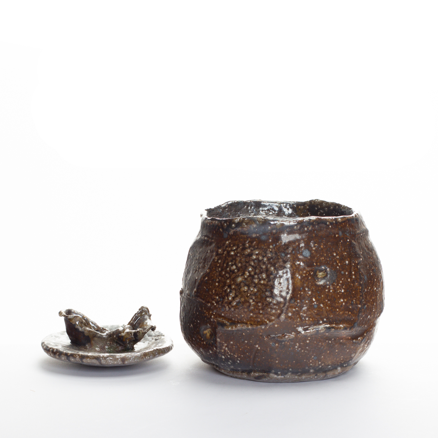 round lidded jar RT10Y751