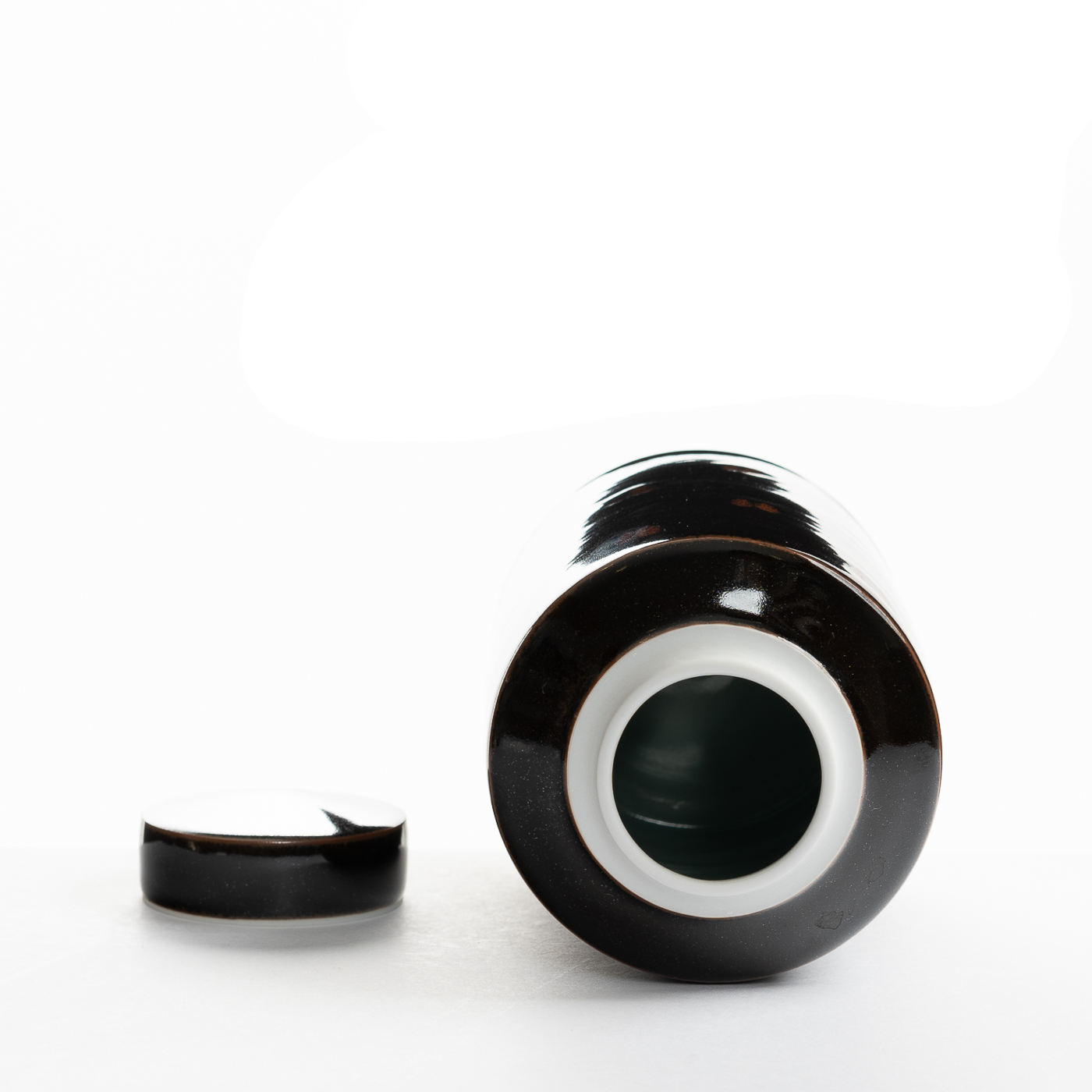 Tenmoku Lidded jar CK233Y1545