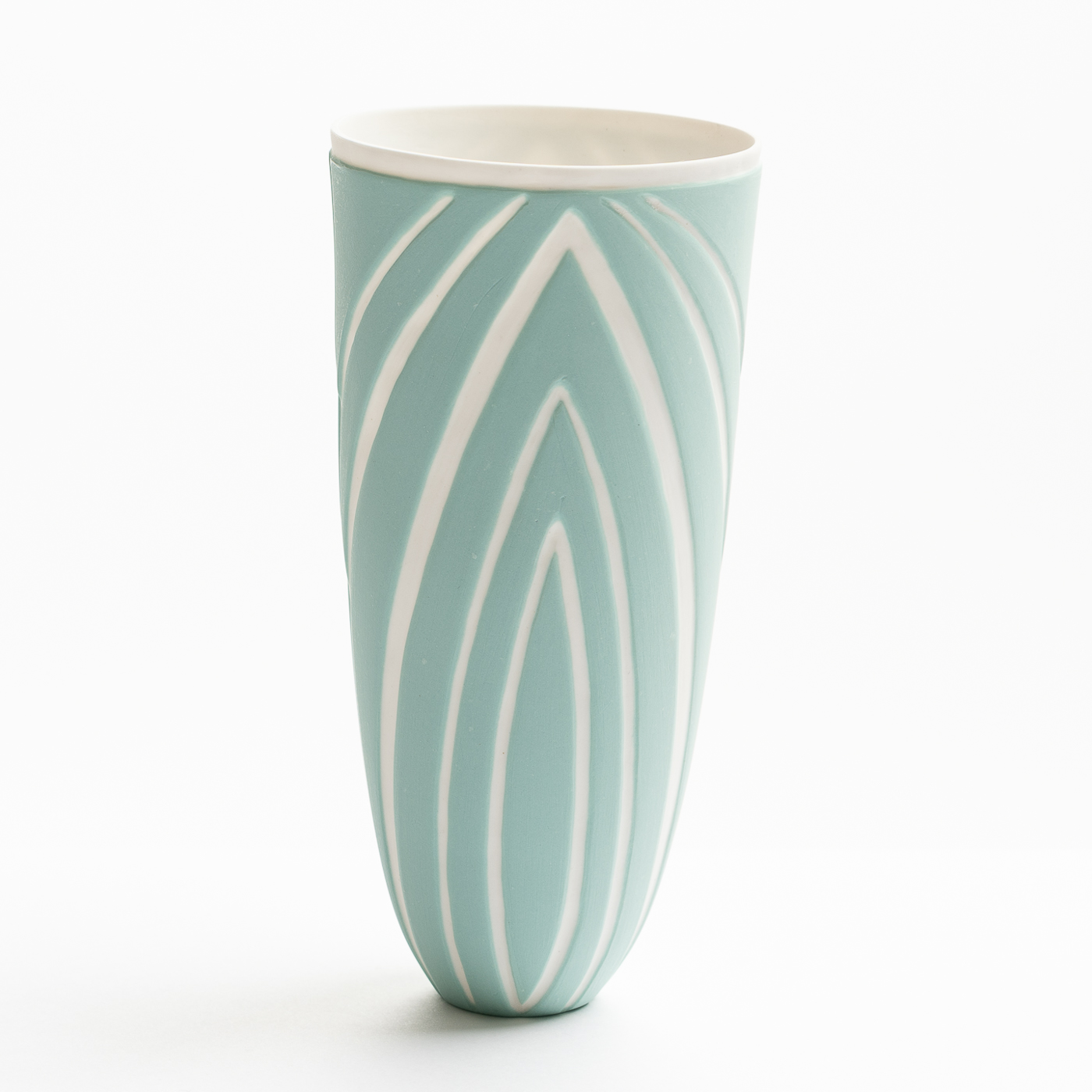 Slender Form PF252Y214