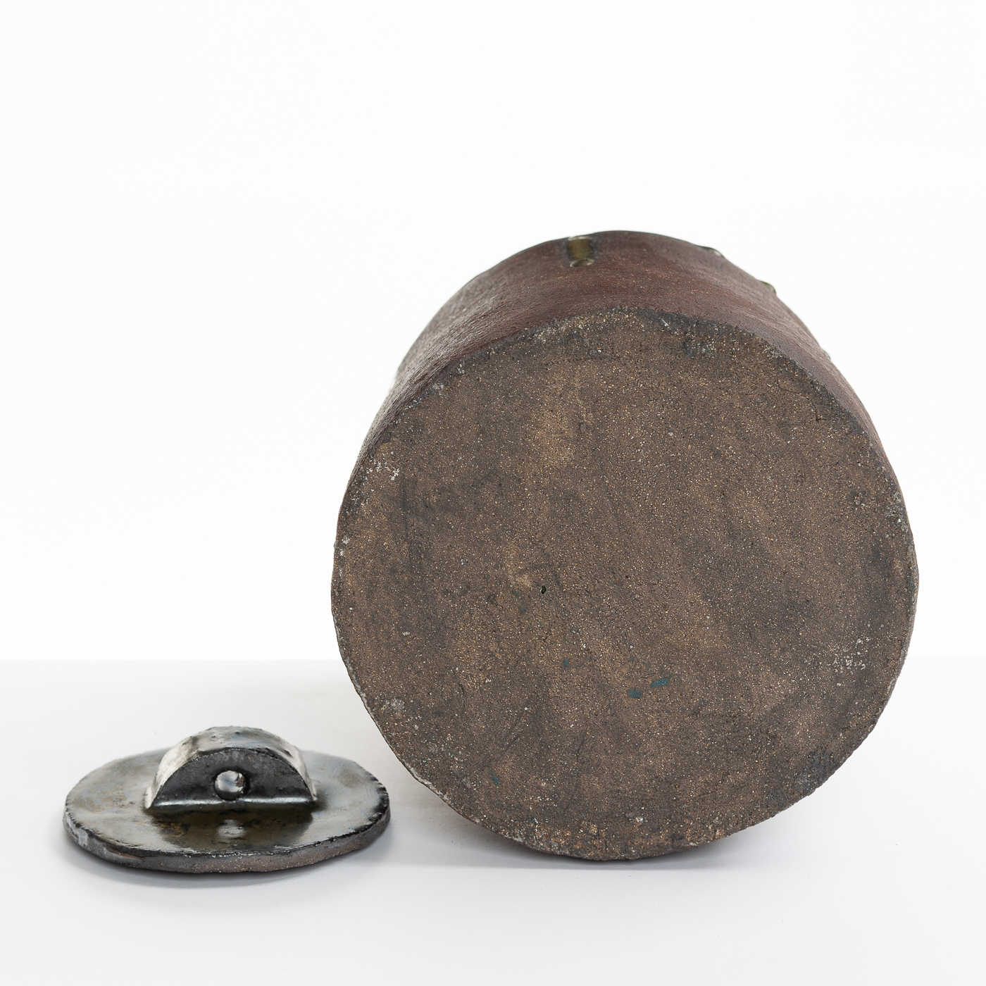 Lidded jar PP389Y165