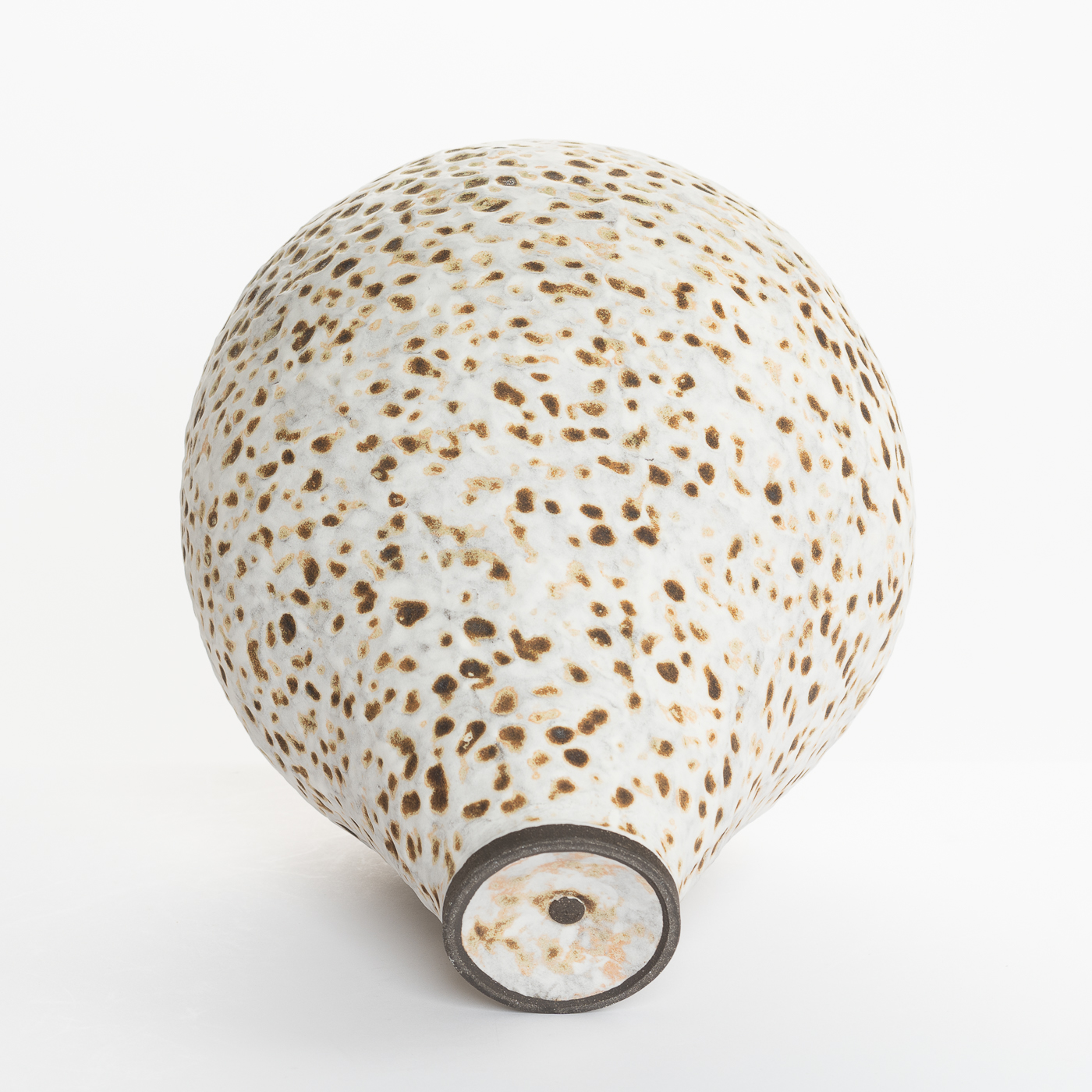 Large Chalk Pitted Jar JA542Y25