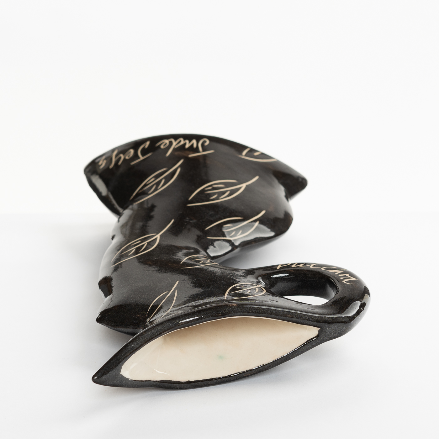 Pulchra Black Glazed JJ213X184