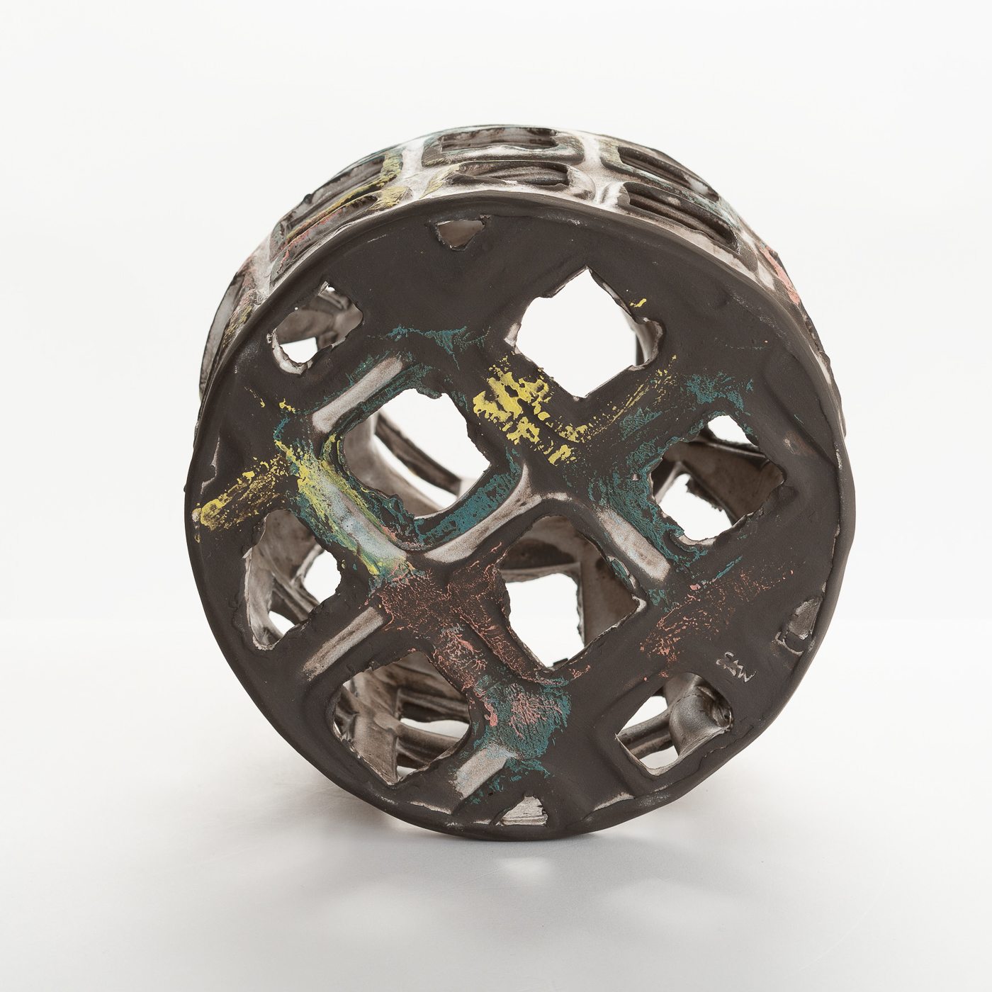 Form with Punctured Squares EW549Y24