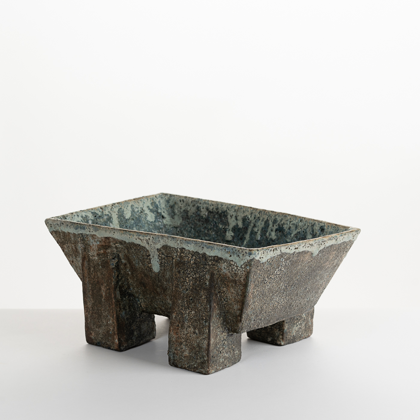 Rectangular Footed Vessel PP389Y187