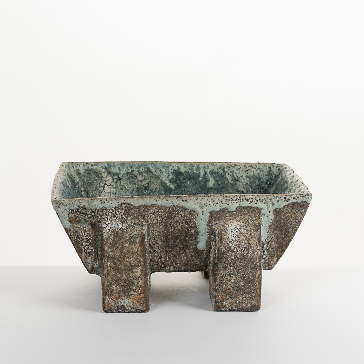 Rectangular Footed Vessel PP389Y187