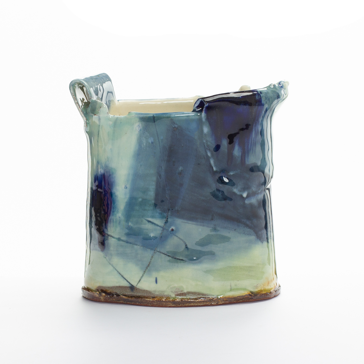 vessel with blue BS355Y265