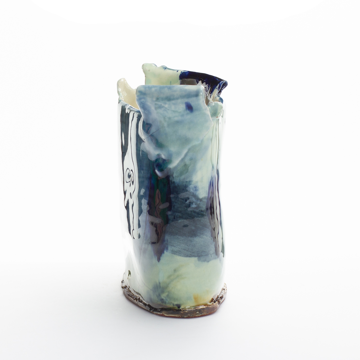 vessel with blue BS355Y265