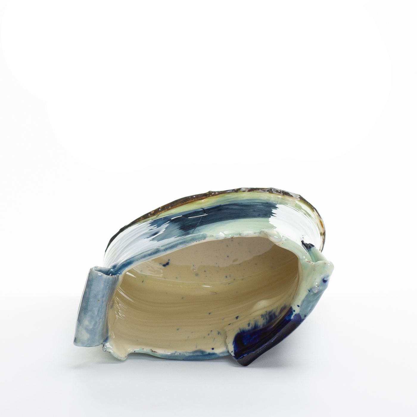 vessel with blue BS355Y265