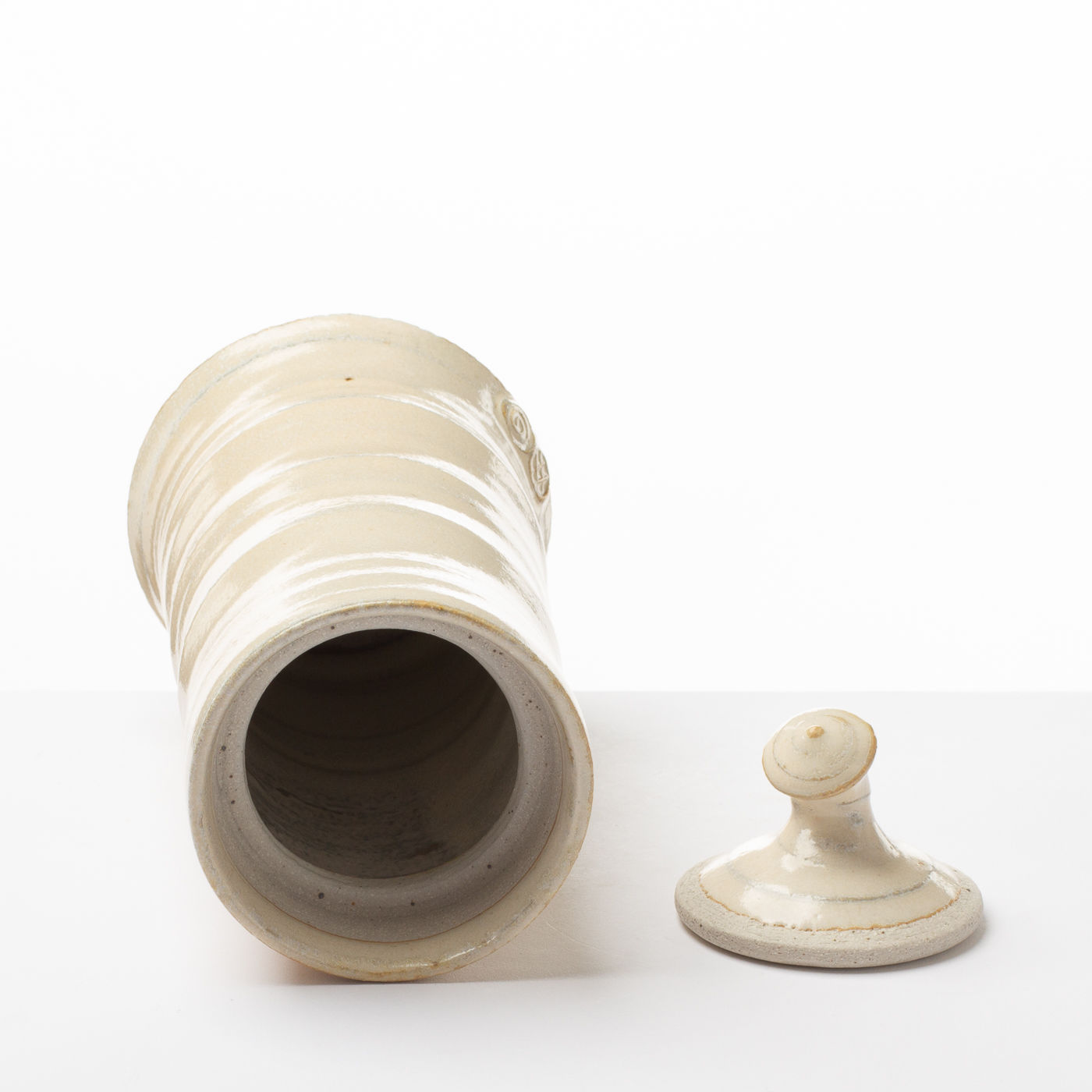 lidded pot GC113Y832