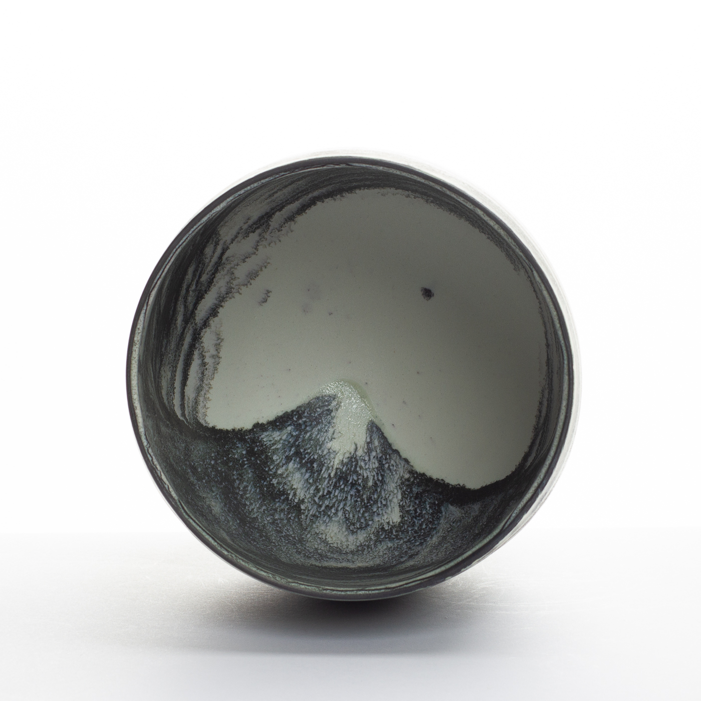 Porcelain vessel KC225Y452