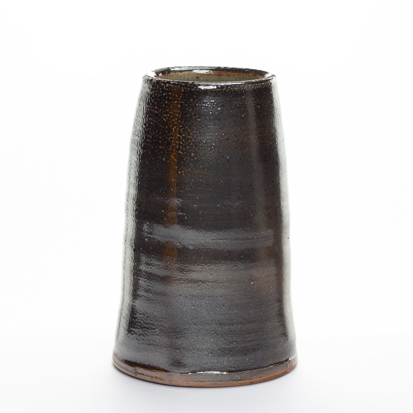 triangular vessel MS162Y201