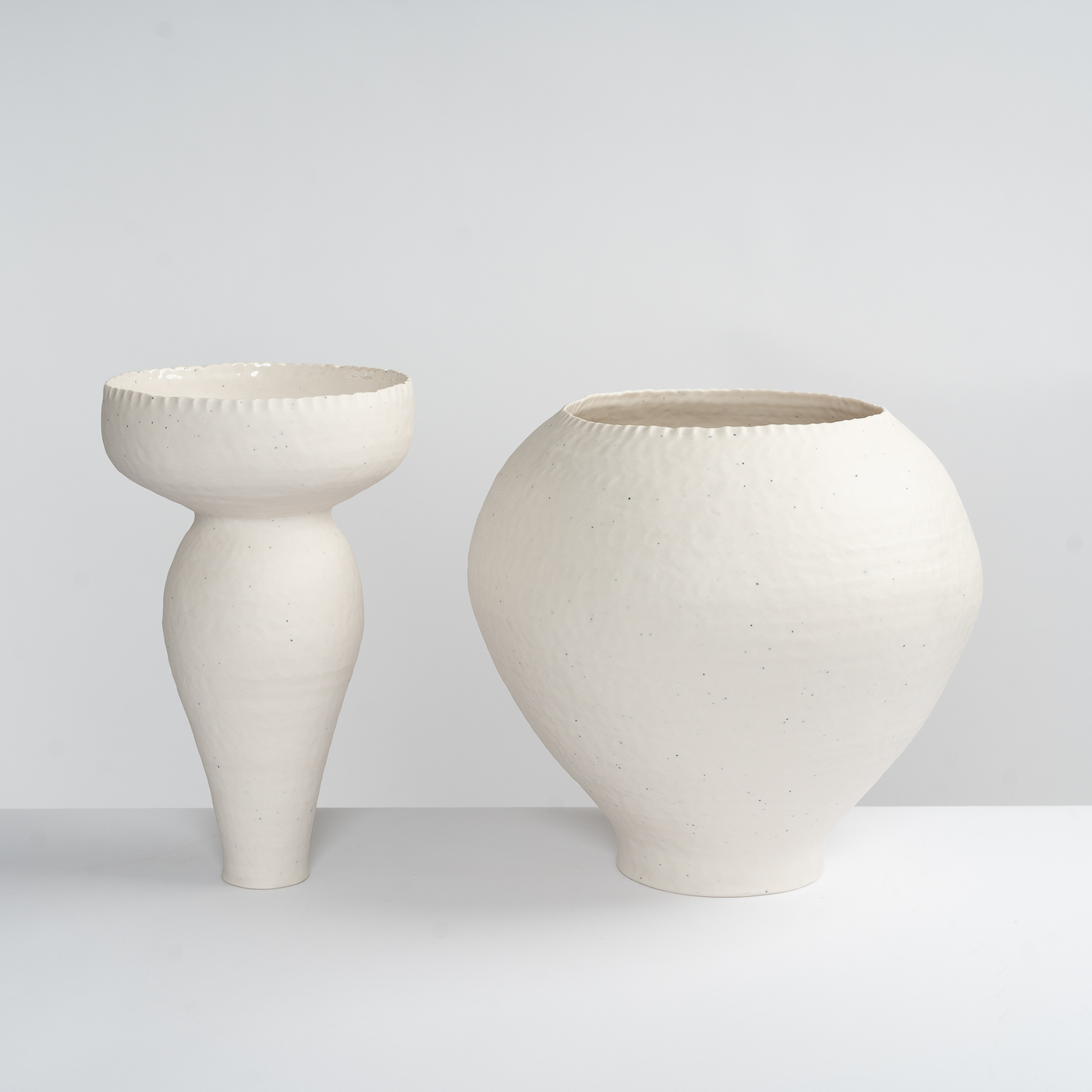 Exploring Forms by Opening Space YW559Y1