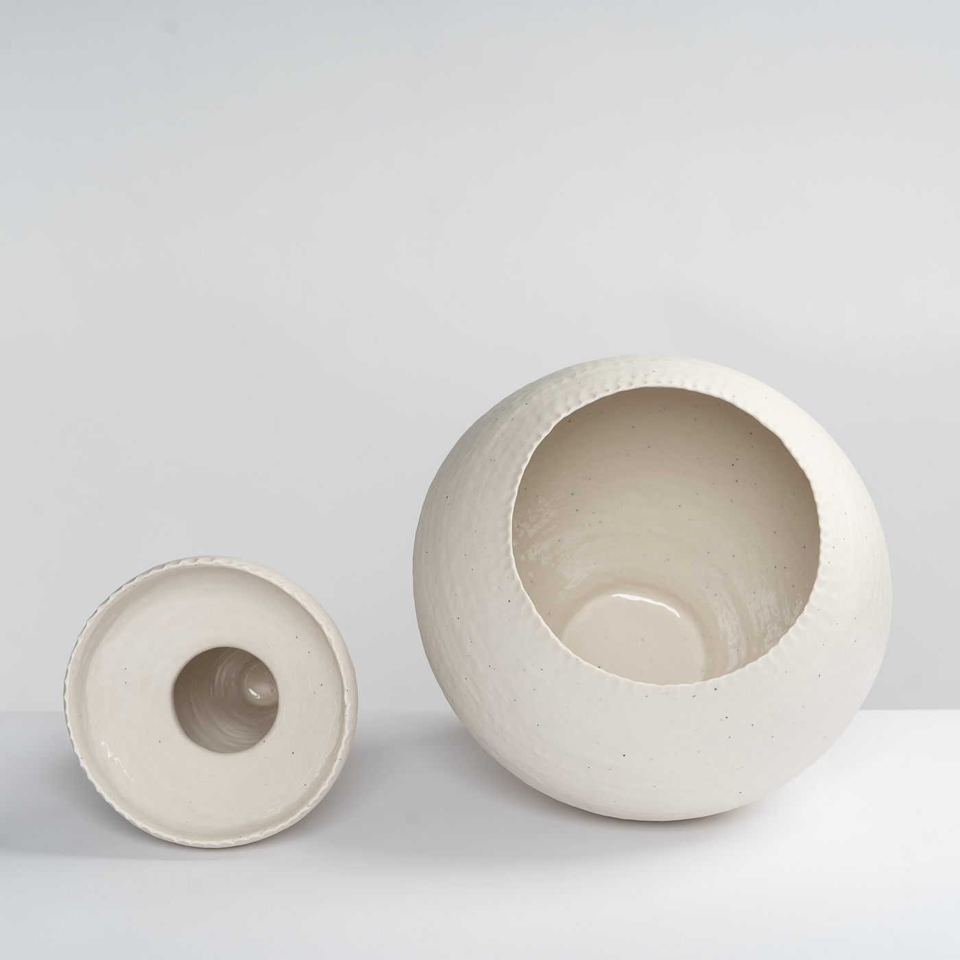 Exploring Forms by Opening Space YW559Y1