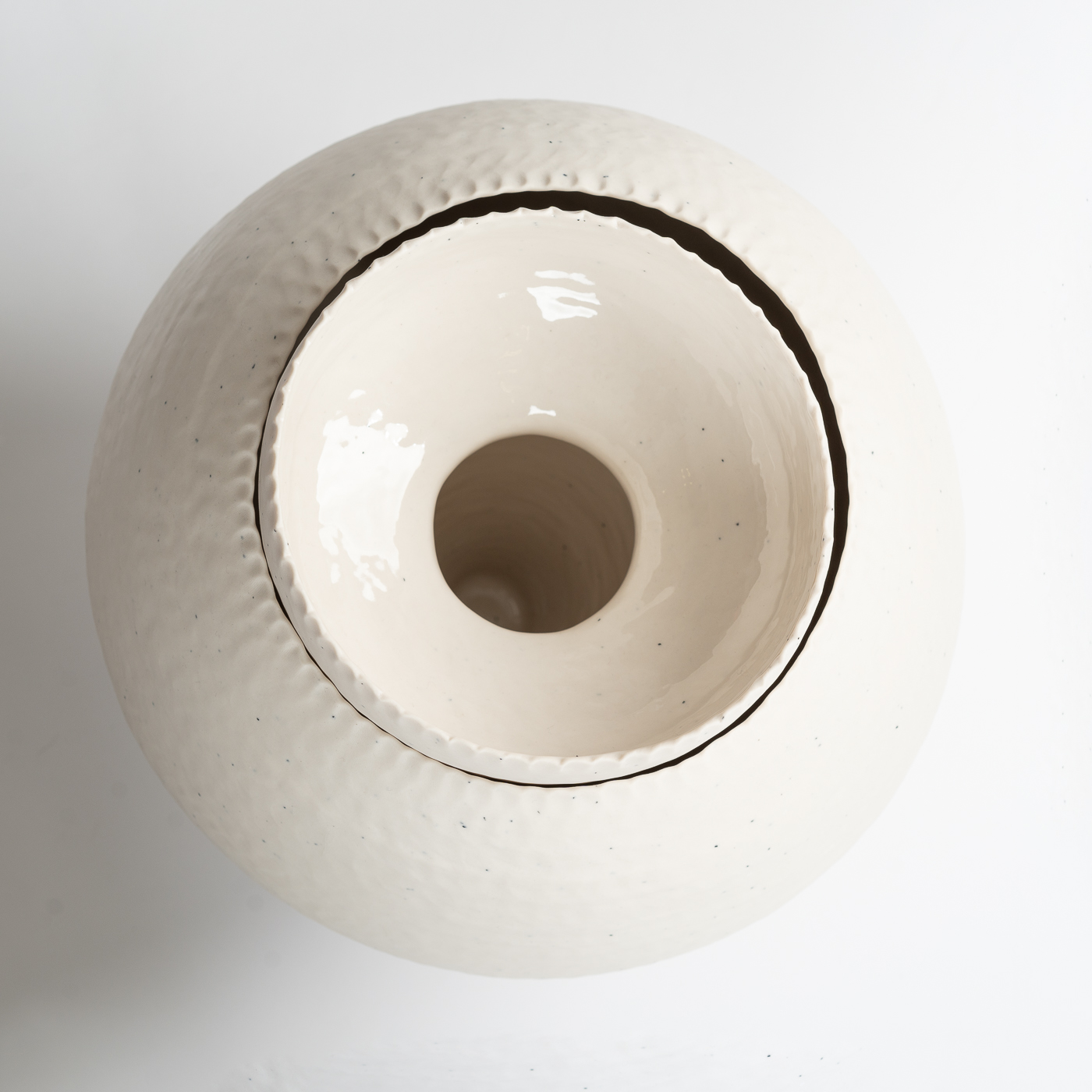 Exploring Forms by Opening Space YW559Y1