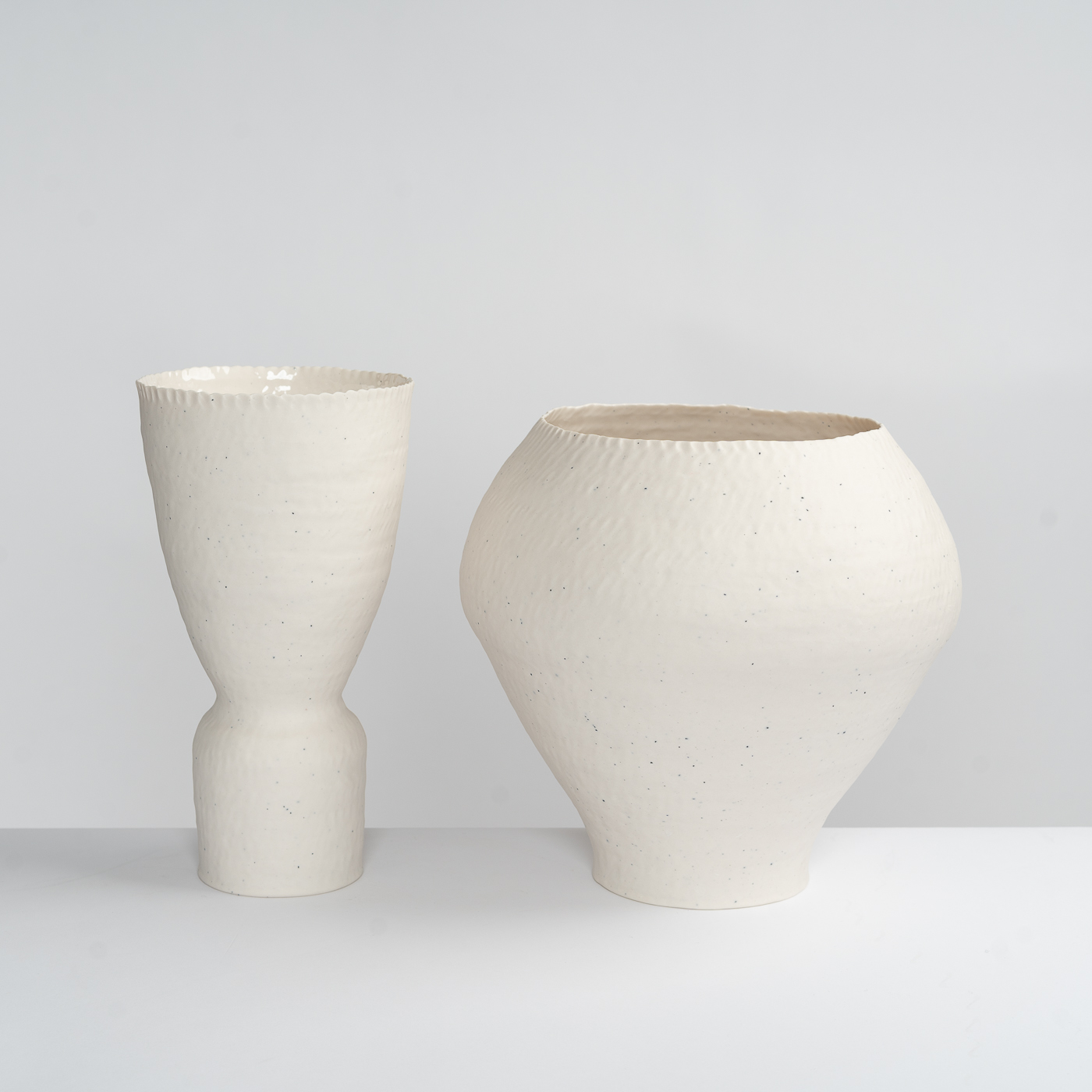 Exploring Forms by Opening Space YW559Y2