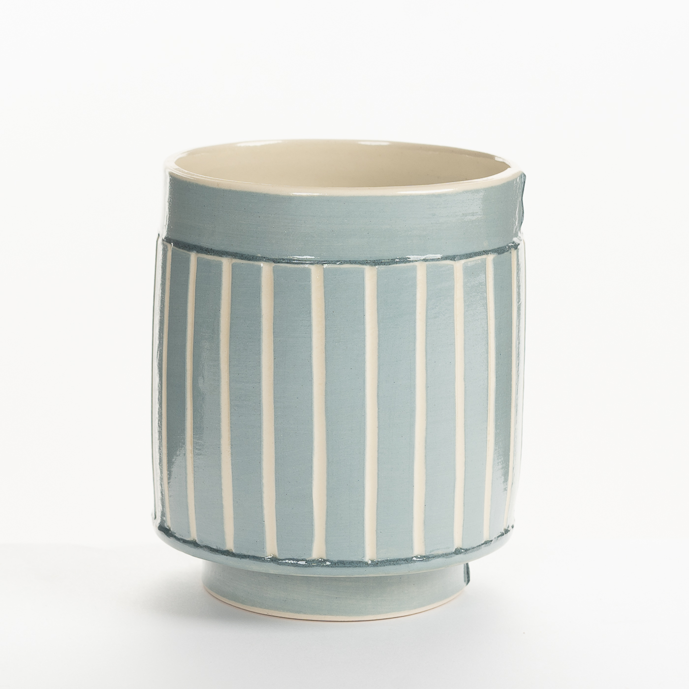 Joins Small Vessel EW485Y37