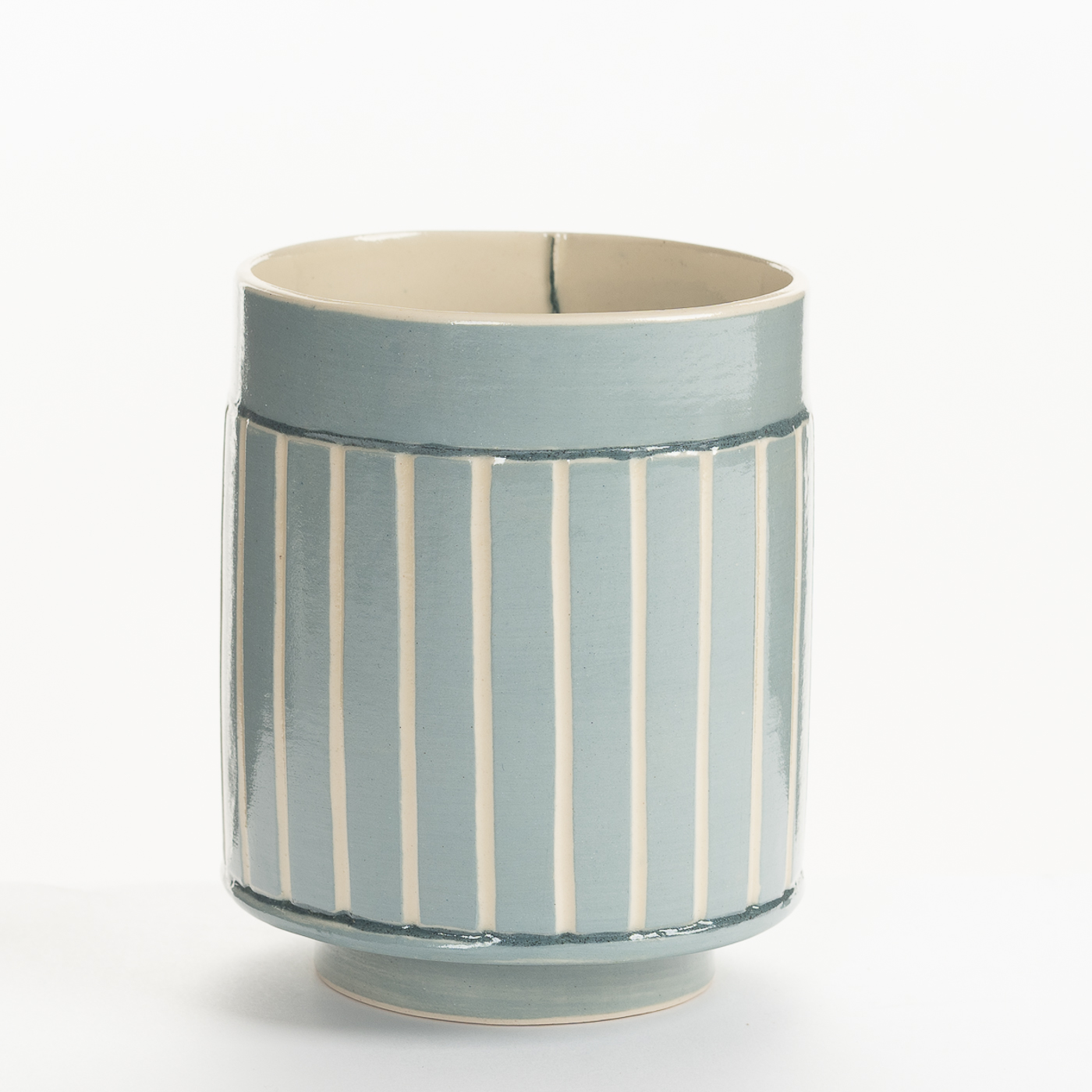 Joins Small Vessel EW485Y38