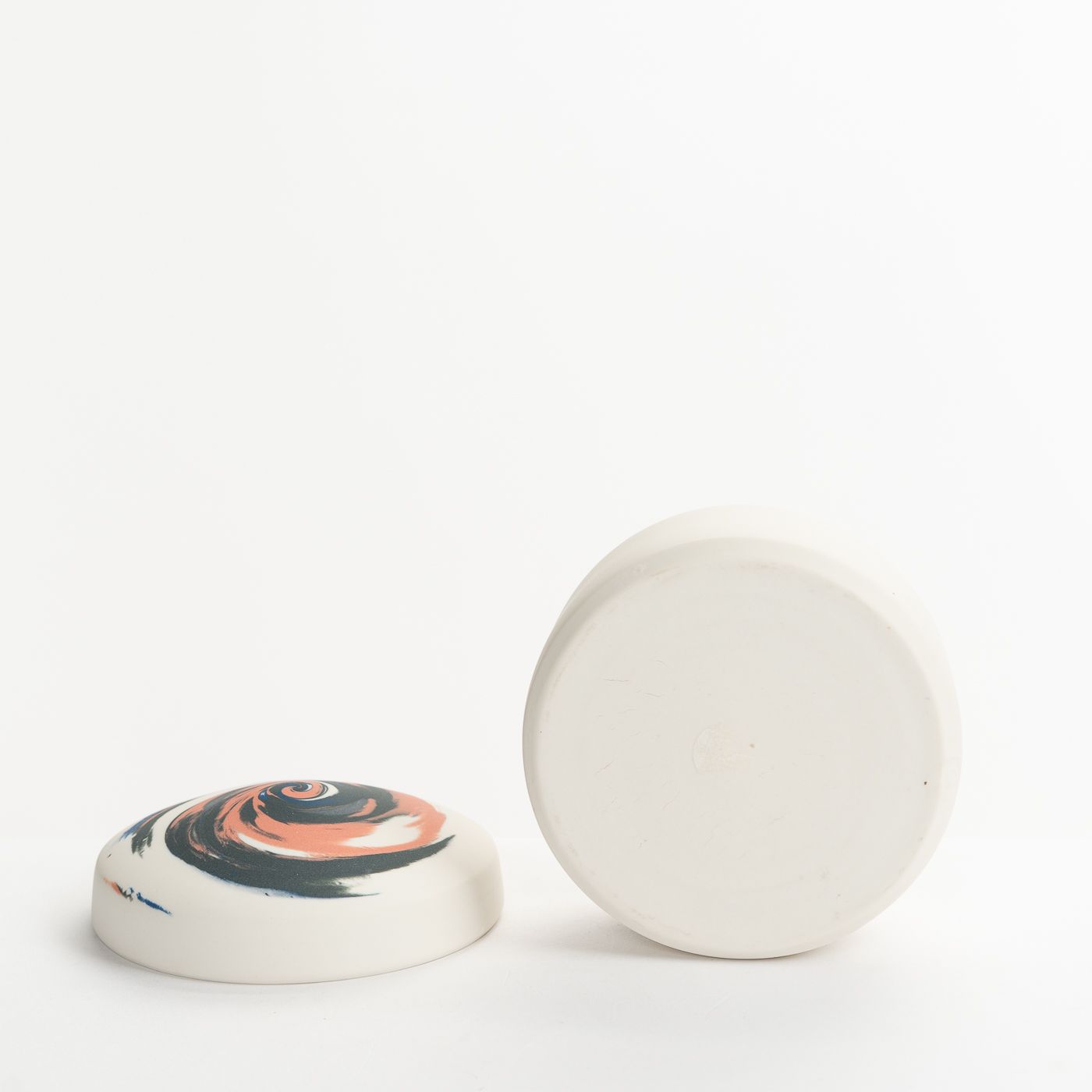 Lidded Vessel JD114Y704