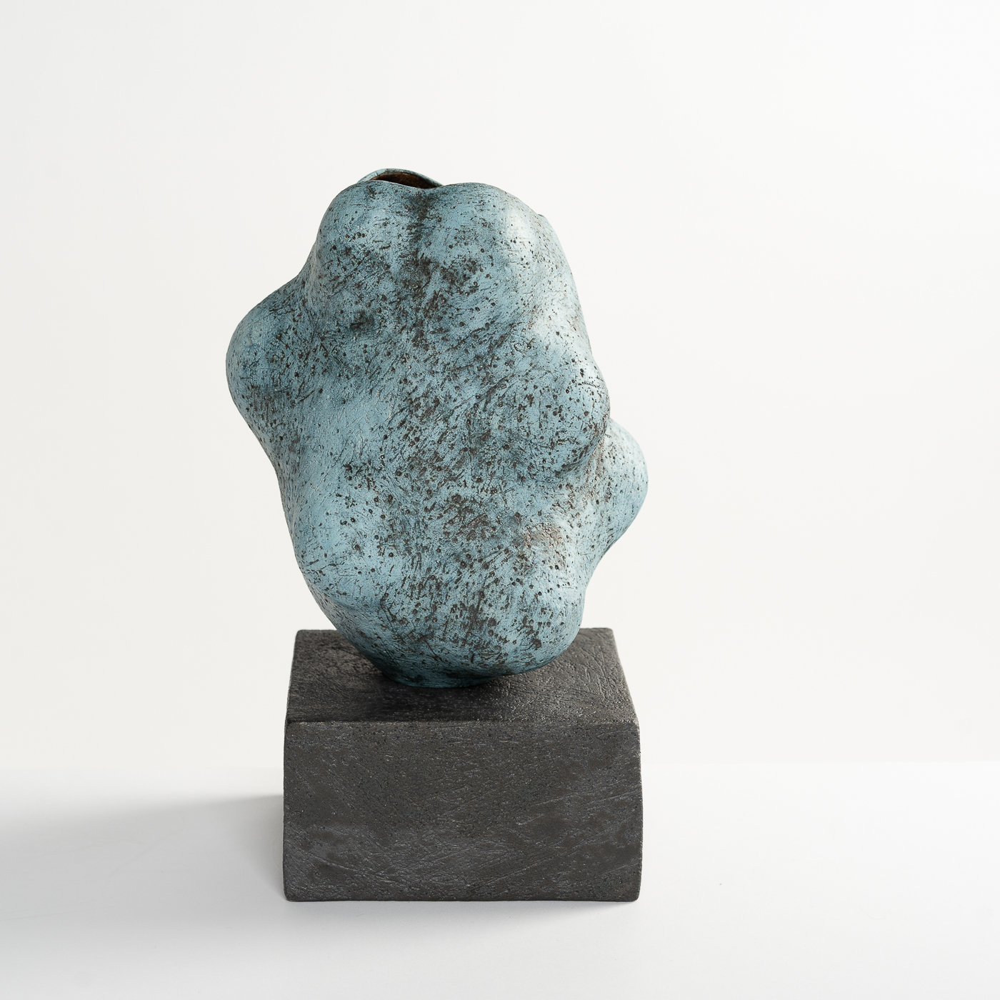 Pale Blue Cloud Vessel with Ceramic Plinth KB561Y20