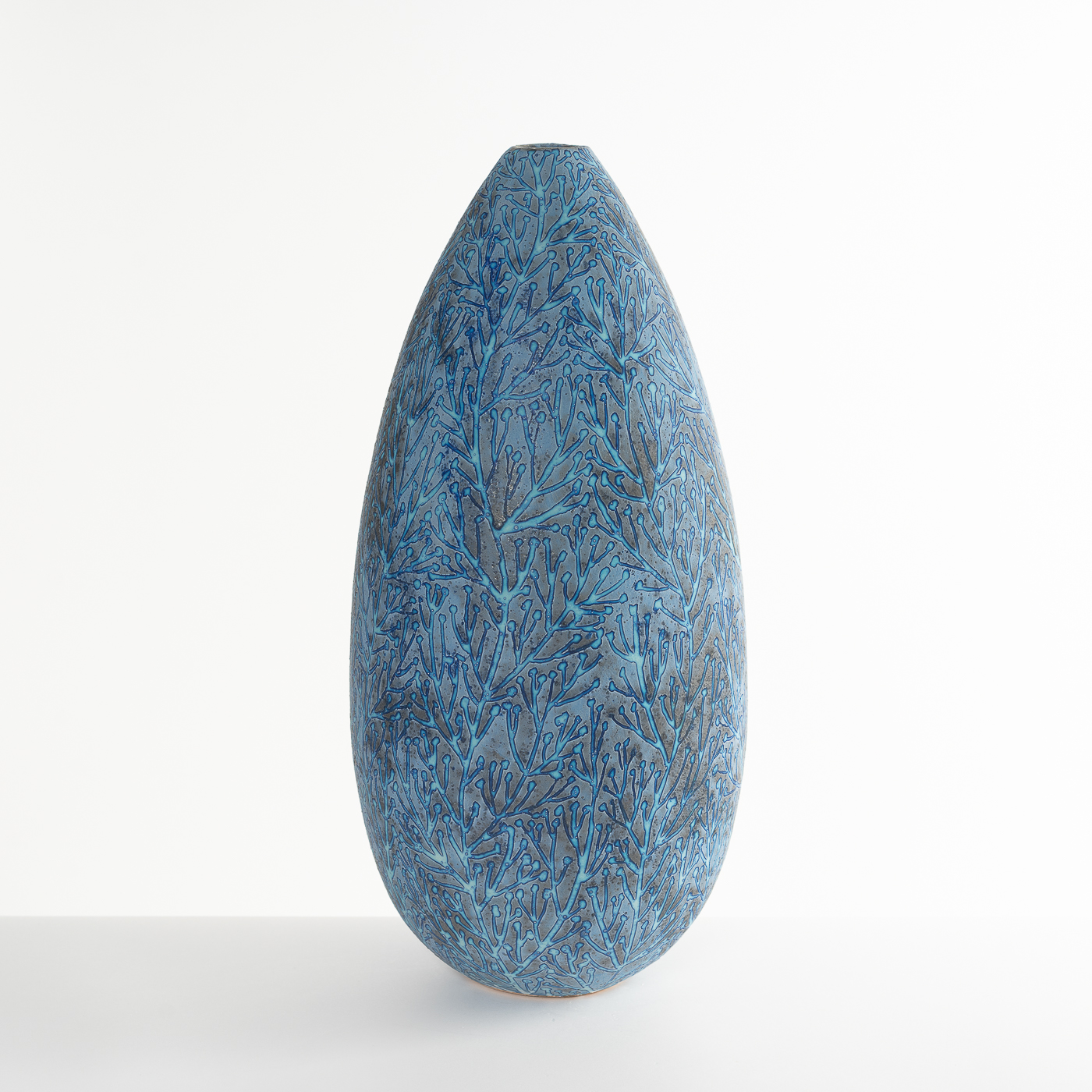 PB161X570 Conical dark blue vessel