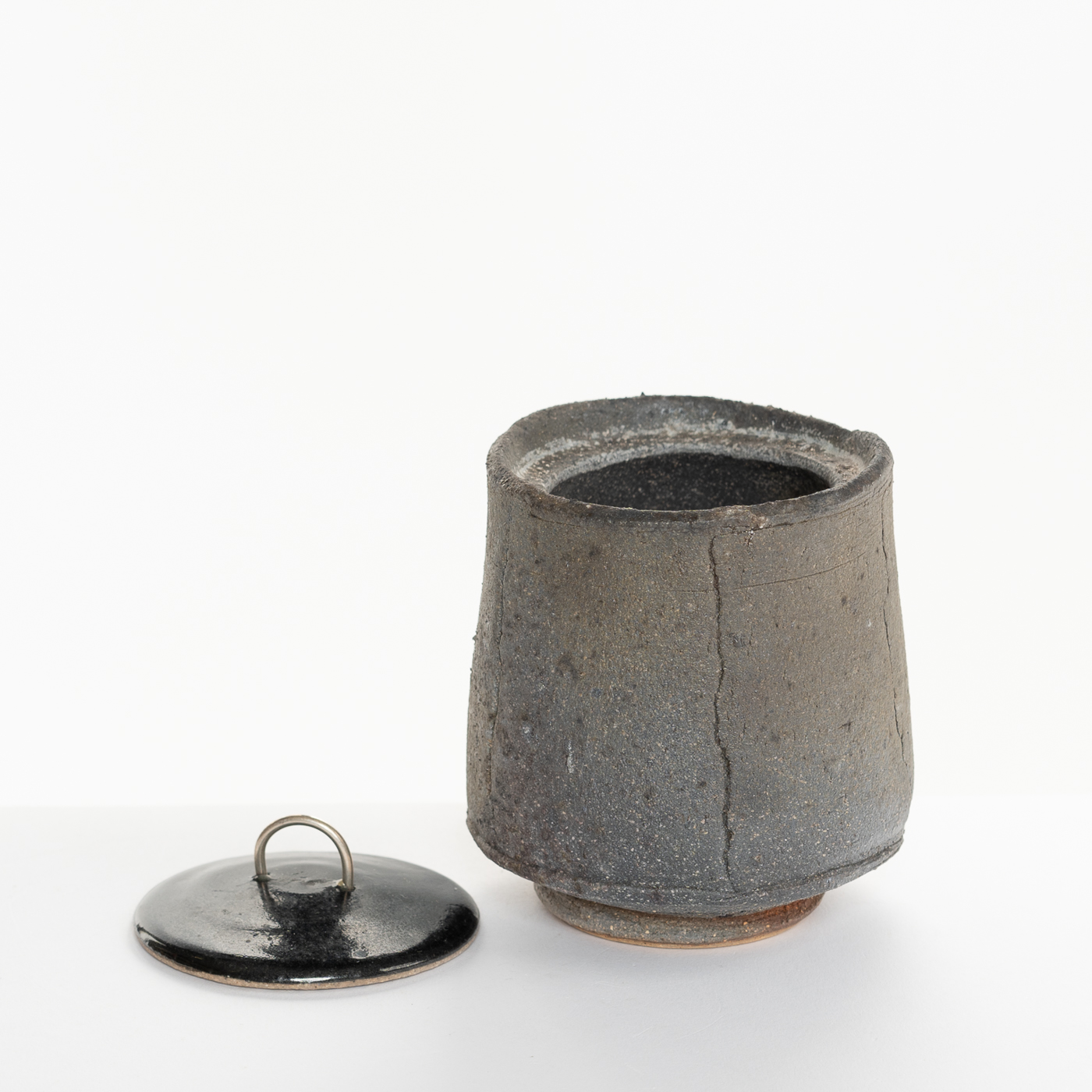 Black lid jar SP372Y290