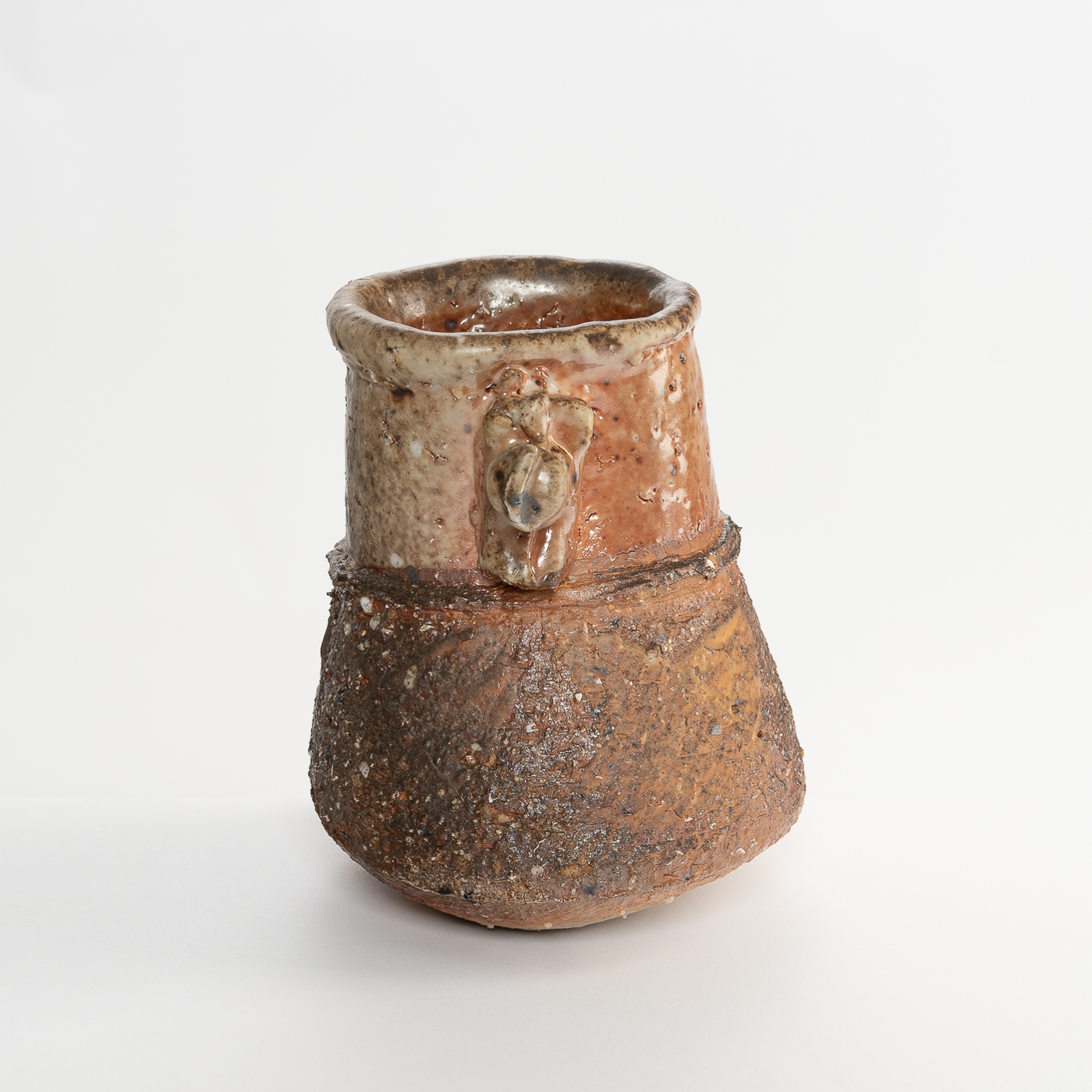 BB365Y44 Lugged Vessel