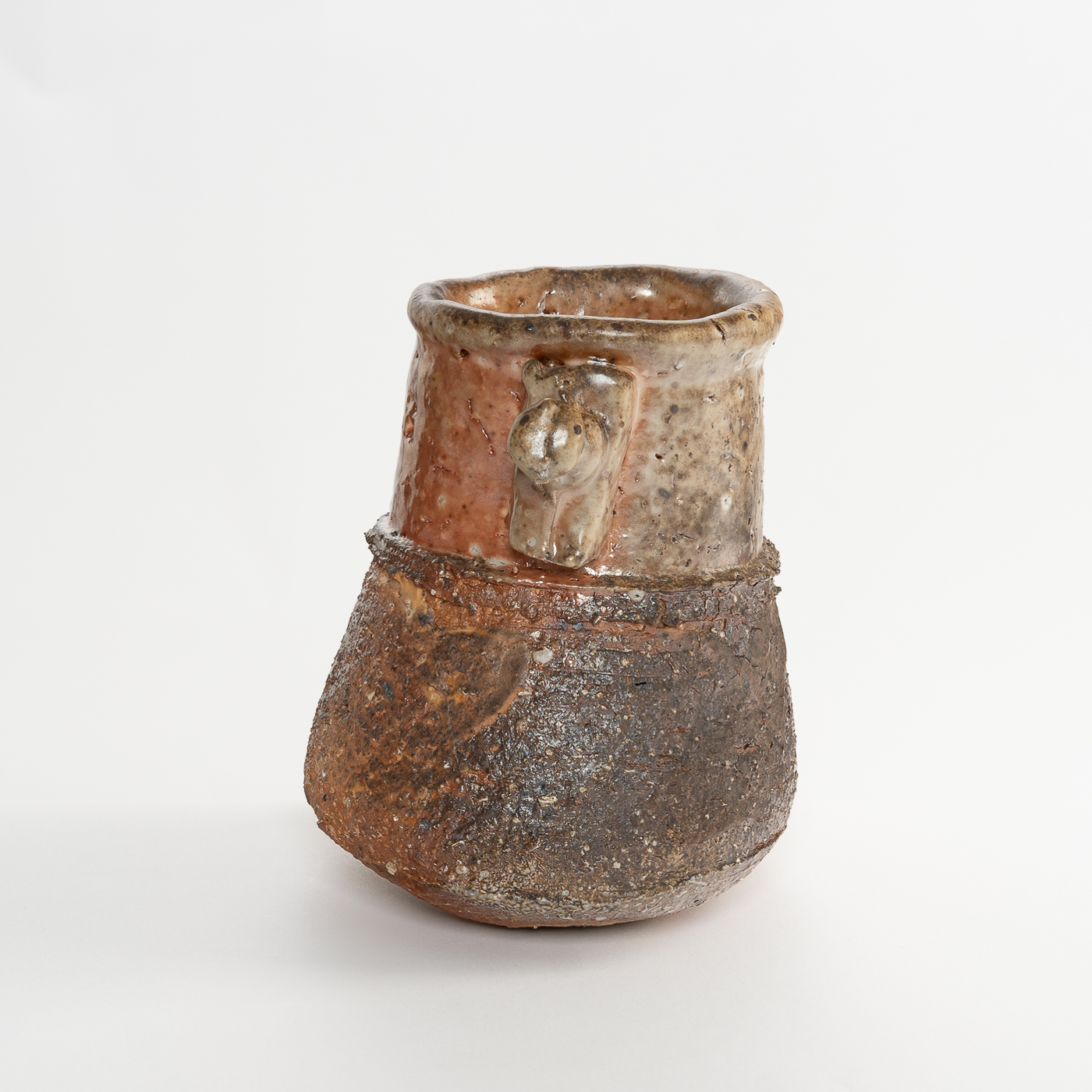 BB365Y44 Lugged Vessel