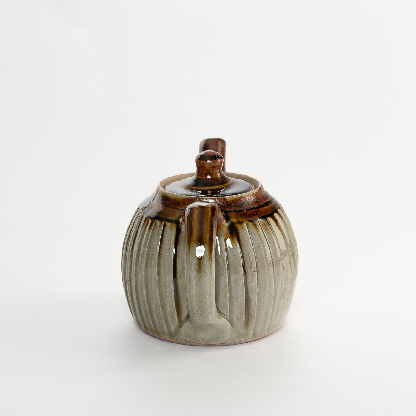 JJ4X955 Small Fluted Teapot