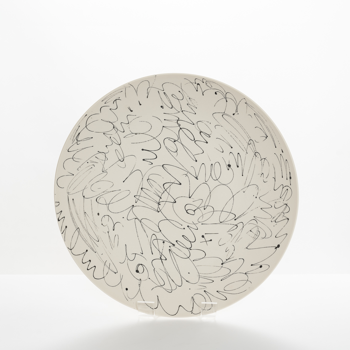 AT488Y423 Large Wide Bowl Black Scribbles