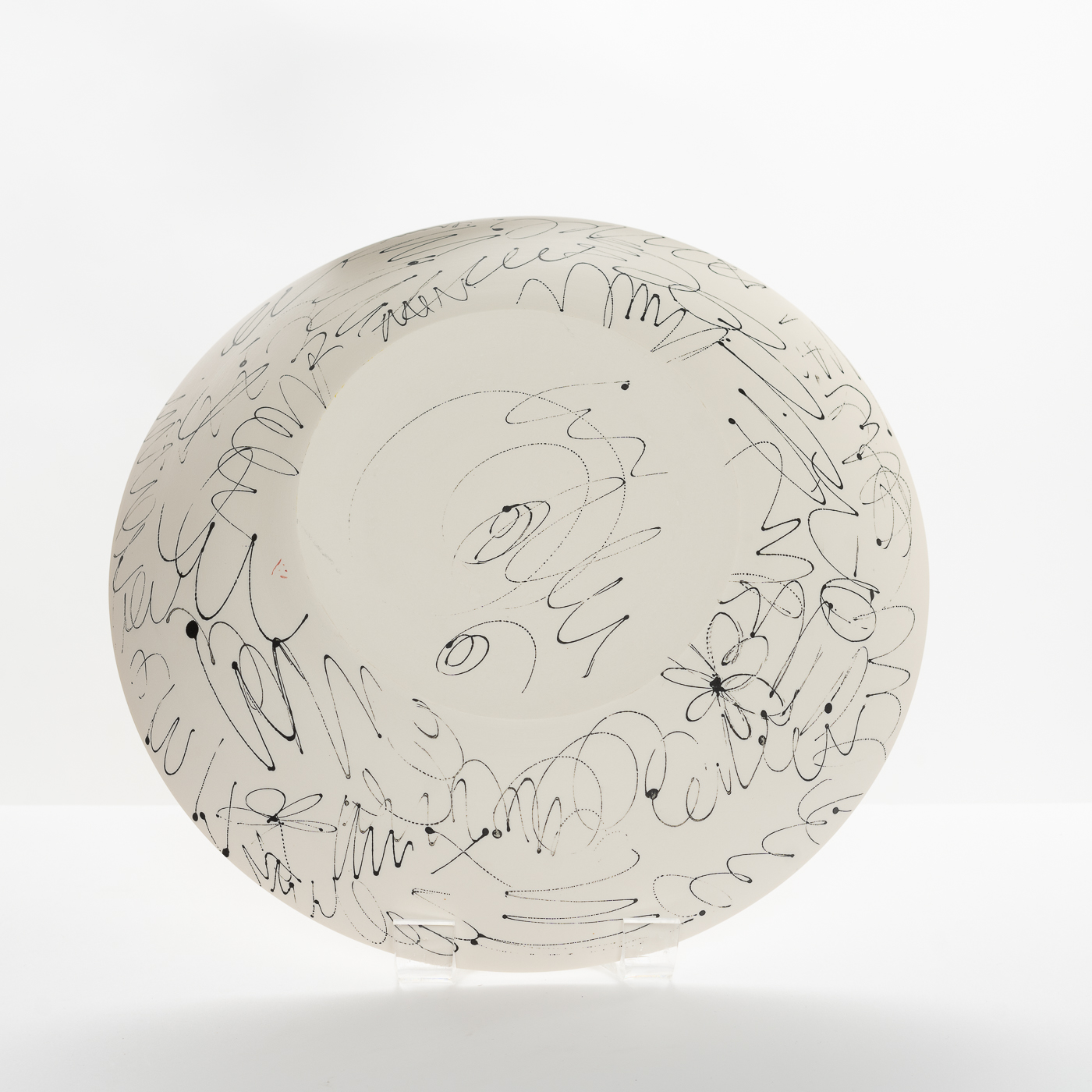 AT488Y423 Large Wide Bowl Black Scribbles