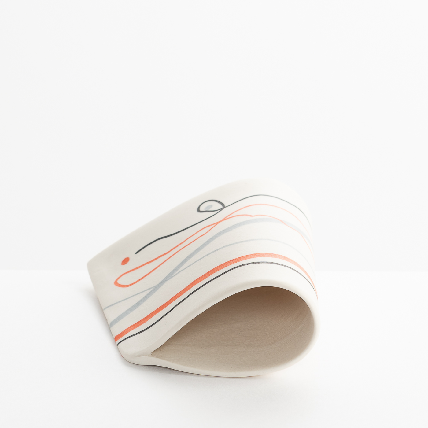 CS581Y17 After the Storm Curved Vessel Extra Small