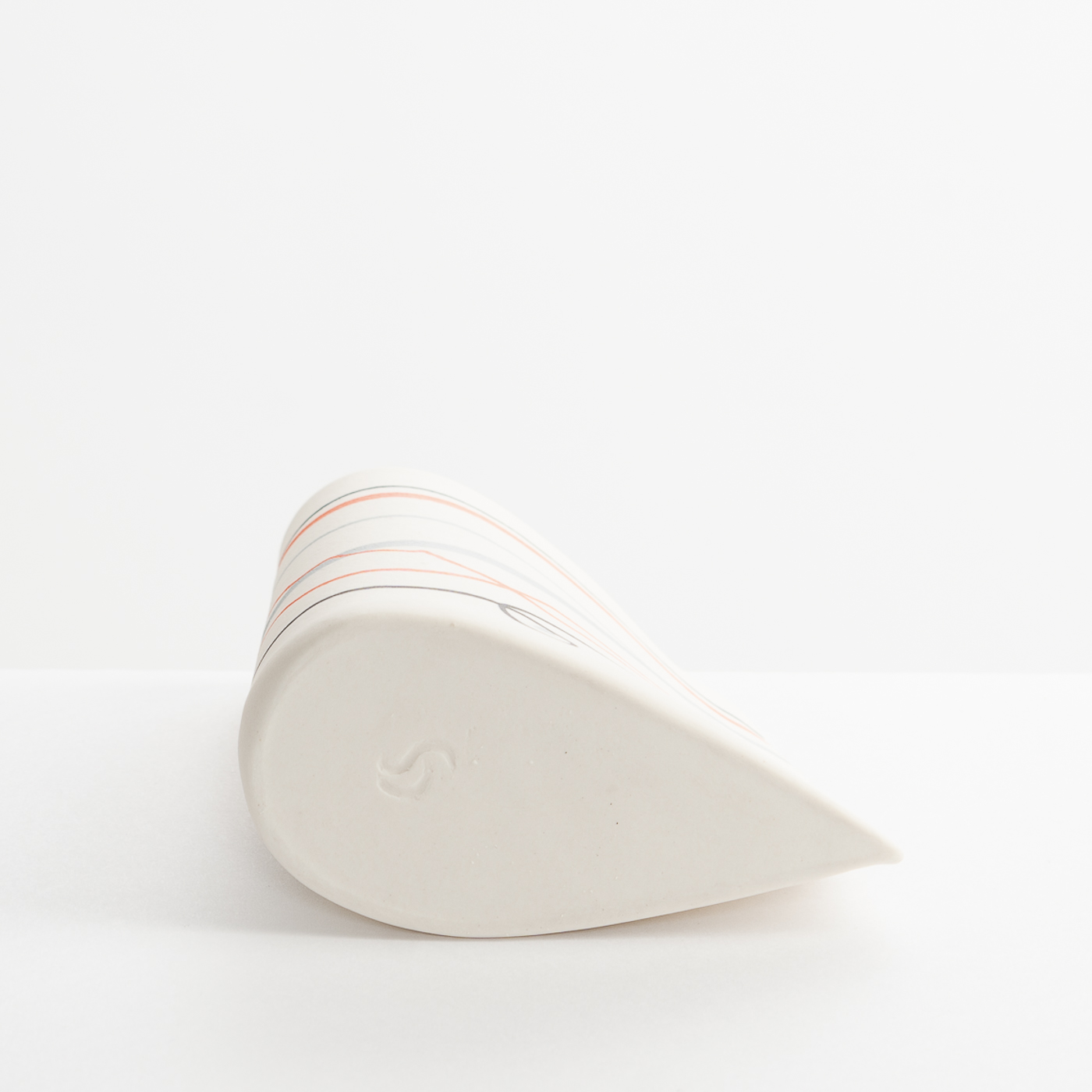 CS581Y17 After the Storm Curved Vessel Extra Small