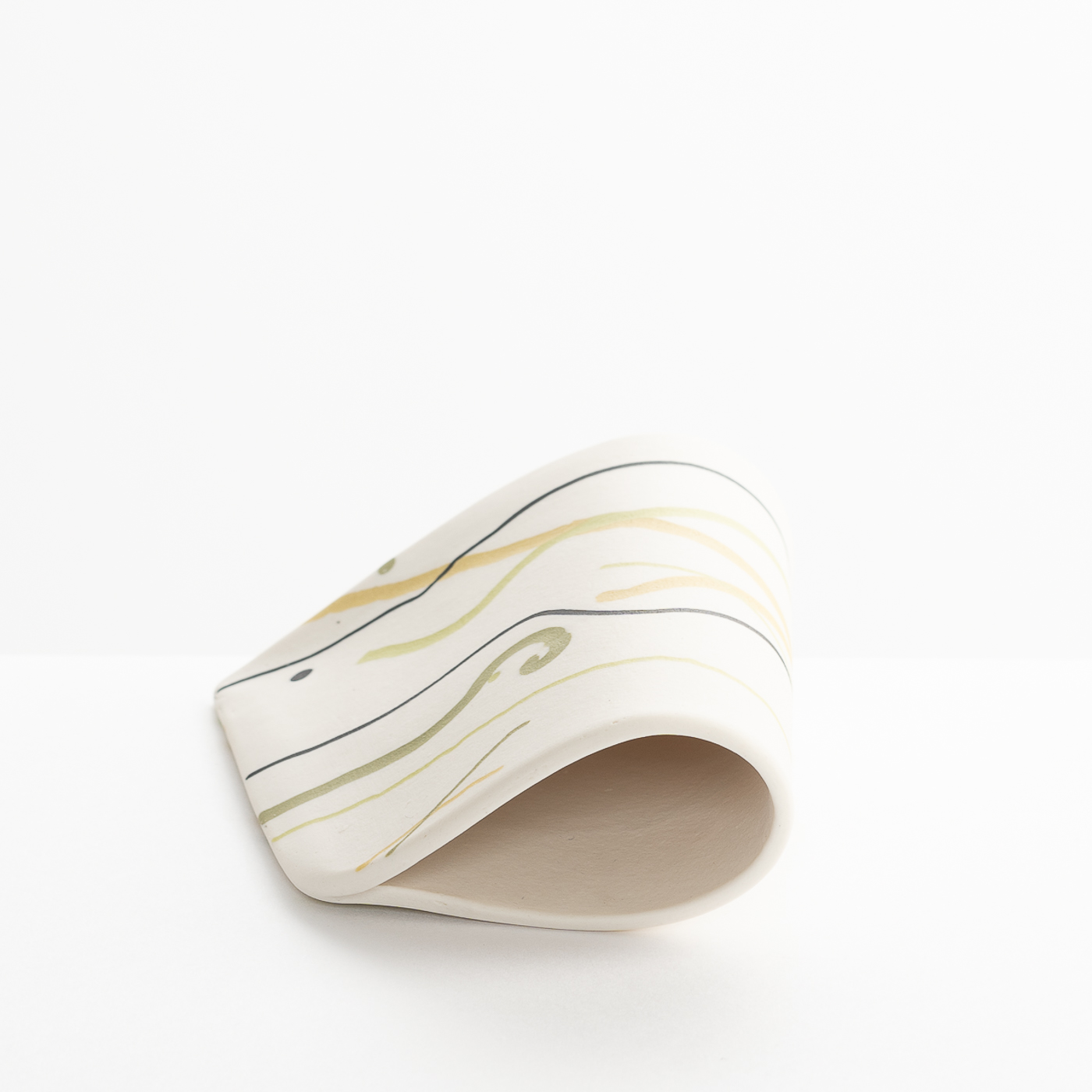 CS581Y19 After the Storm Curved Vessel Extra Small