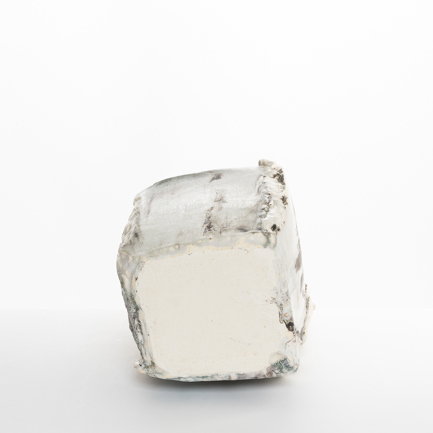 KW568Y3 Karst Vessel