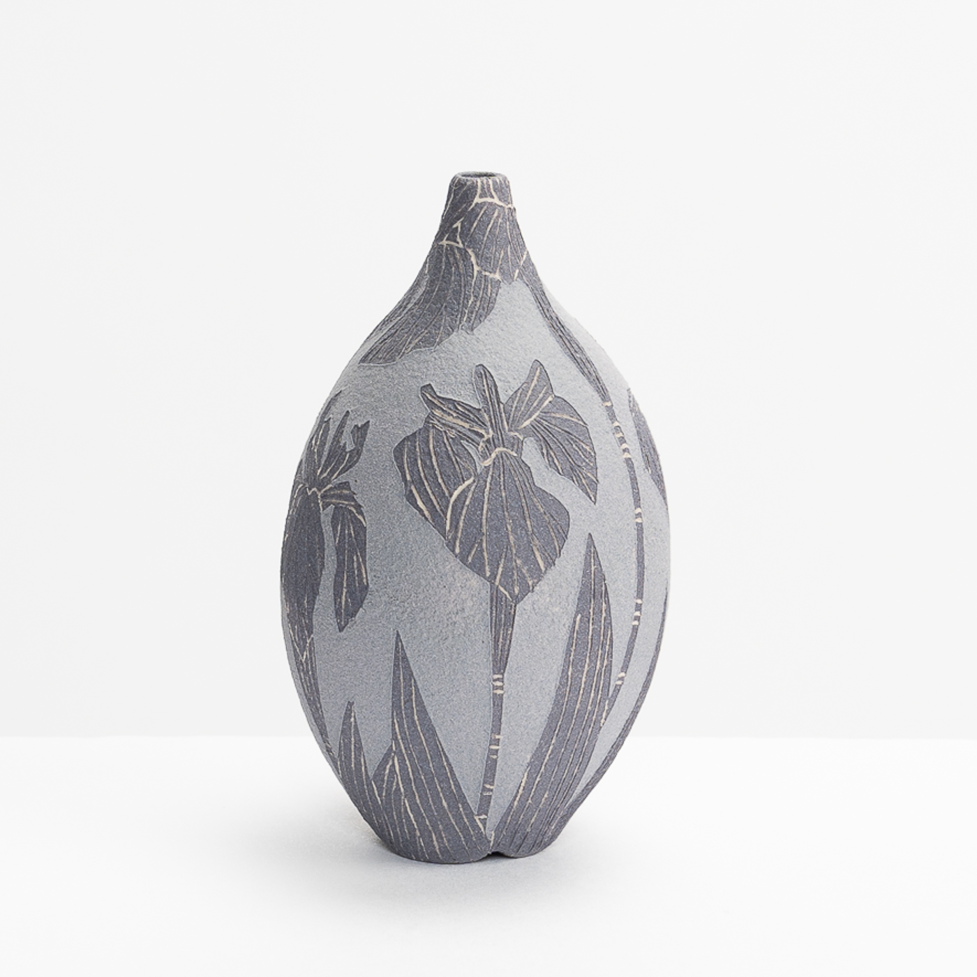 TS516Y26 Iris Miniature Vessel