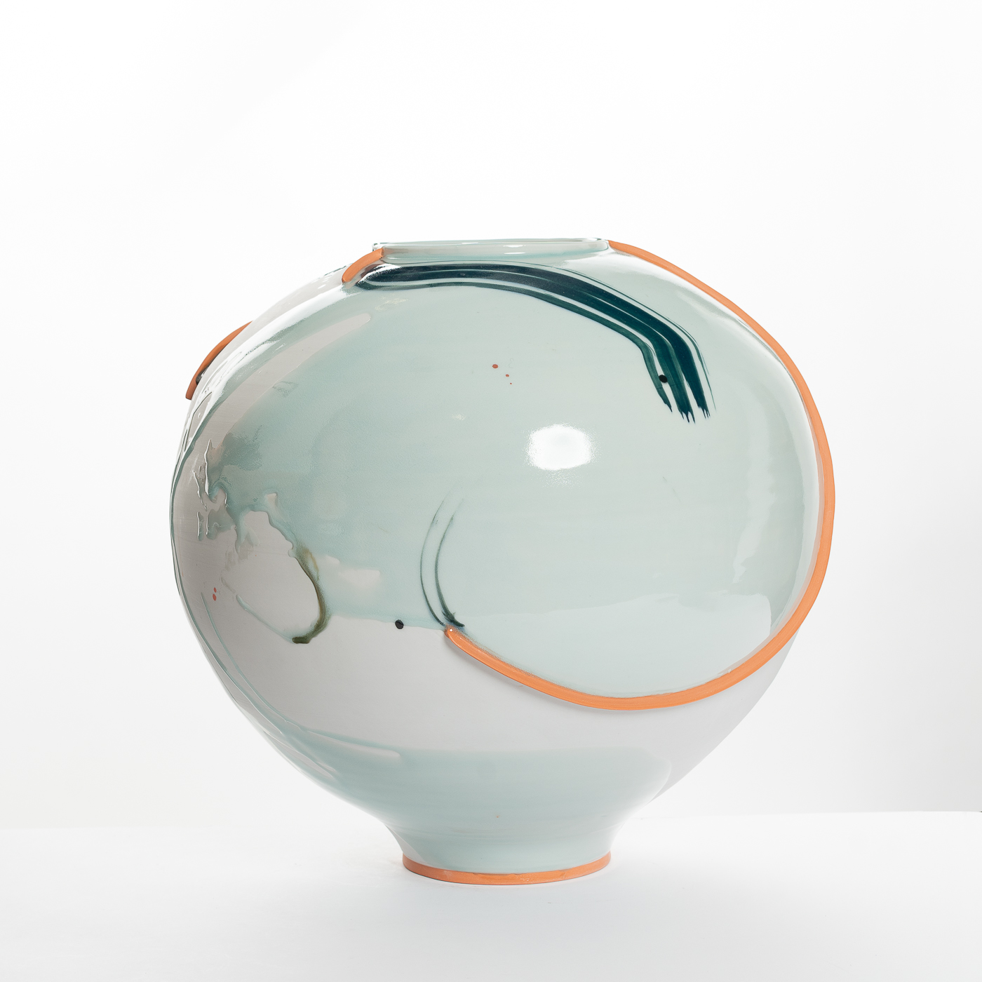 AF447Y474 Round Vessel