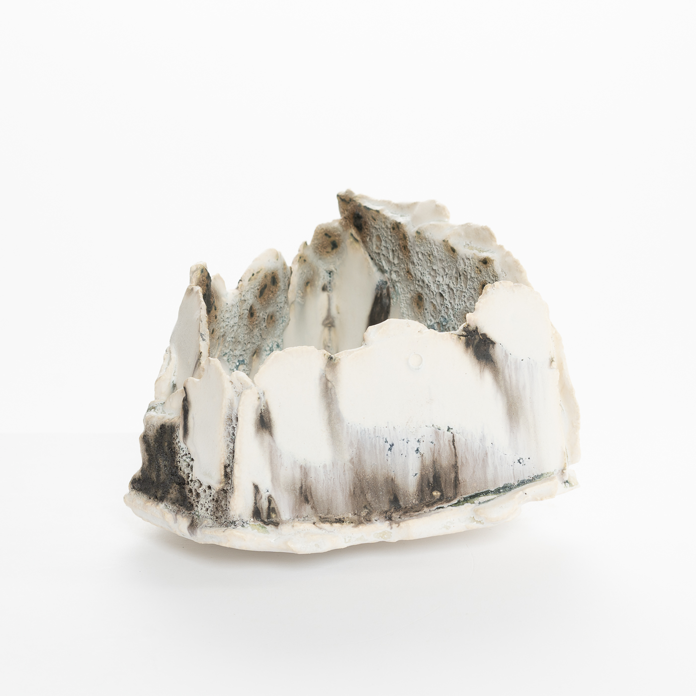 KW568Y10 Asymmetrical Vessel