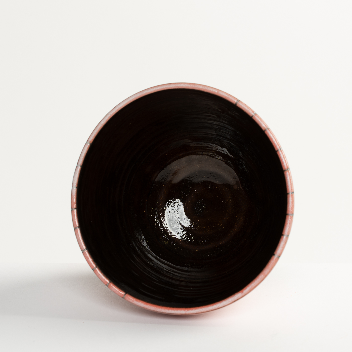 Black and Red Tea Bowl AP575Y28
